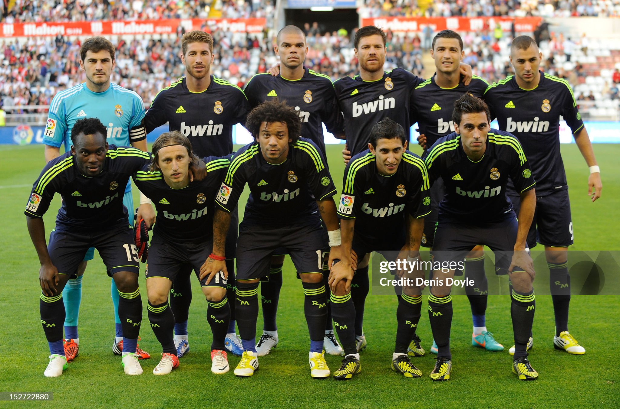 12-13 Real Madrid Away Retro Player Jersey/12-13 皇马客场球员
