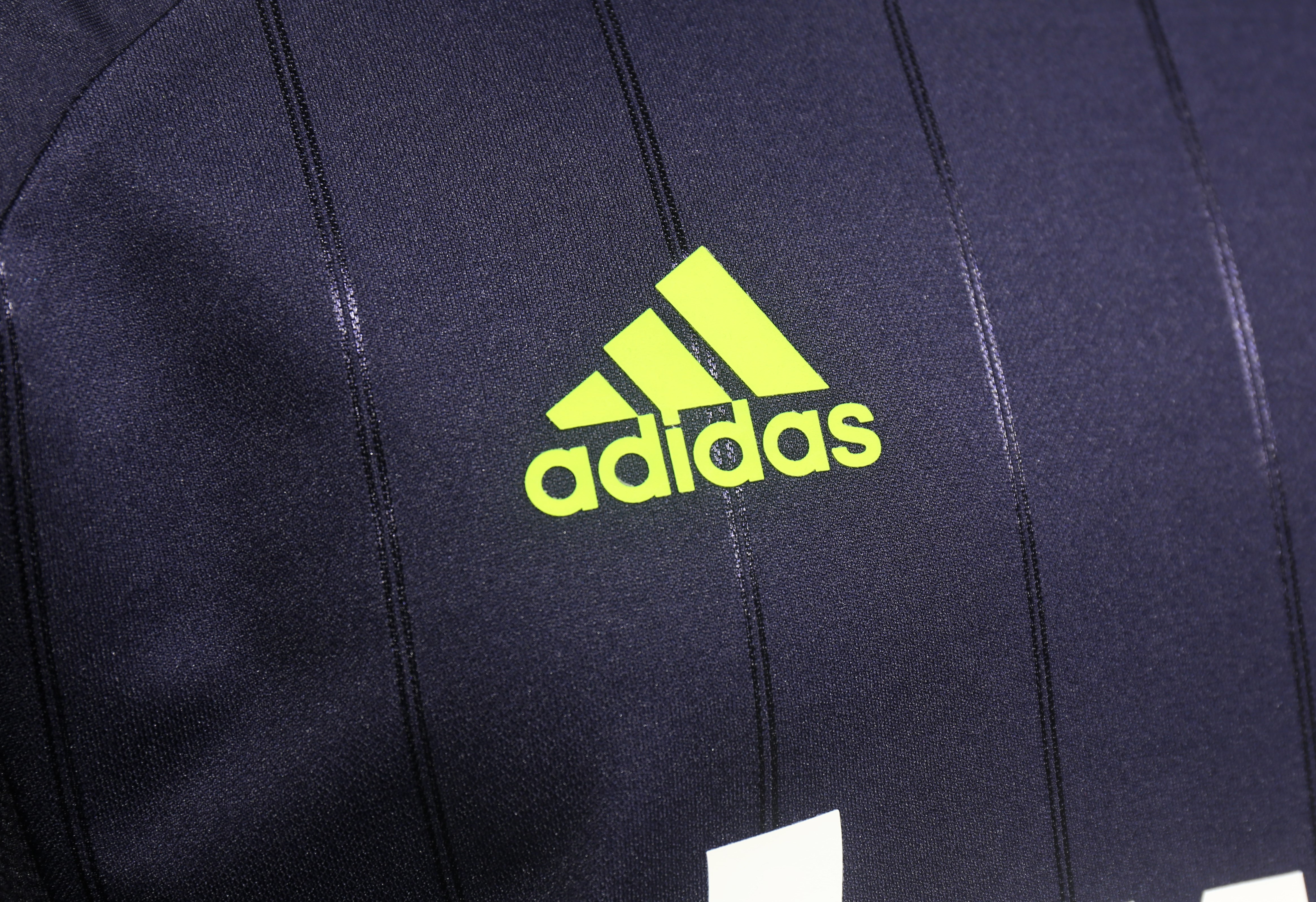 12-13 Real Madrid Away Retro Player Jersey/12-13 皇马客场球员