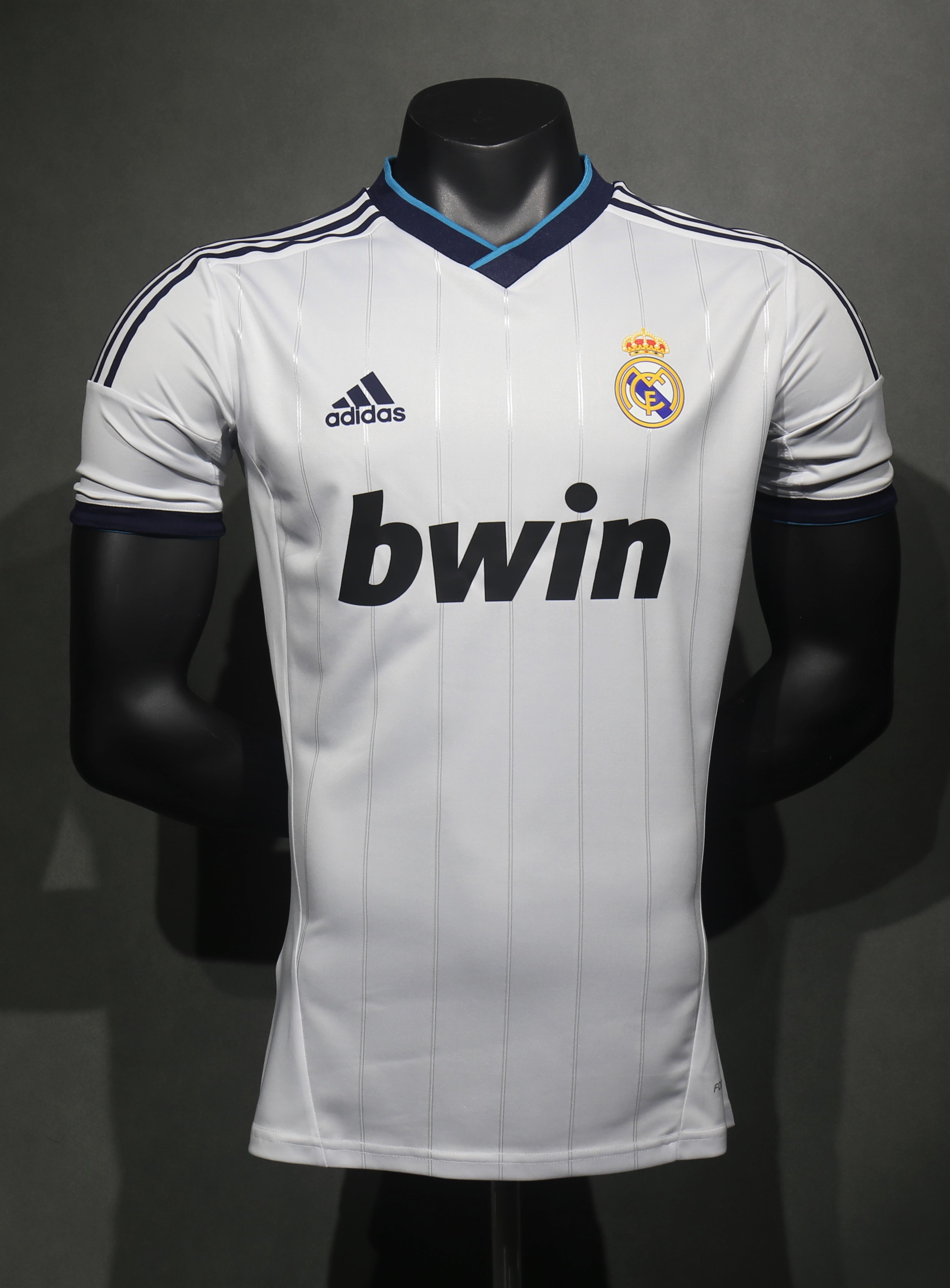 12-13 Real Madrid Home Retro Player Jersey/12-13 皇马主场球员