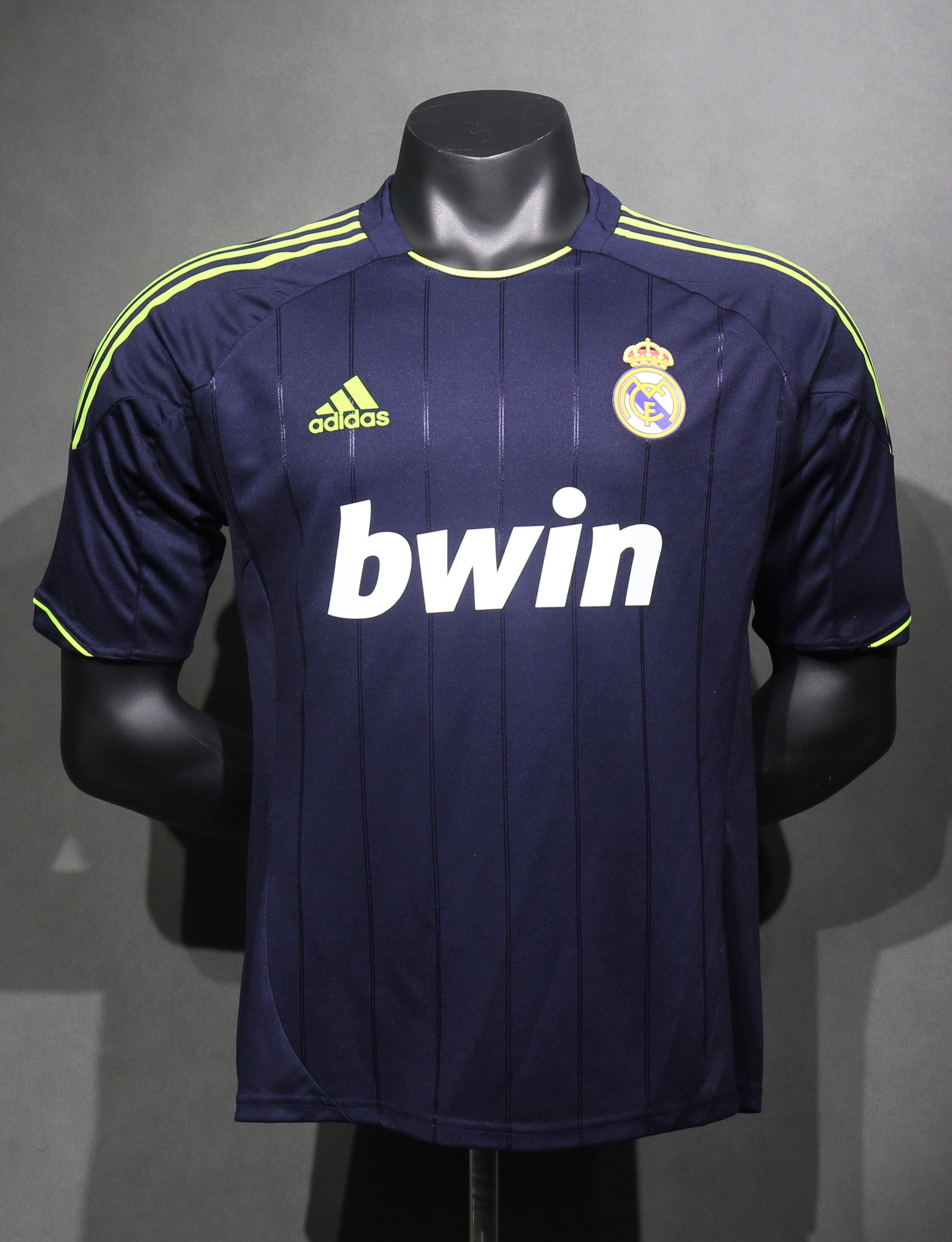 12-13 Real Madrid Away Retro Player Jersey/12-13 皇马客场球员