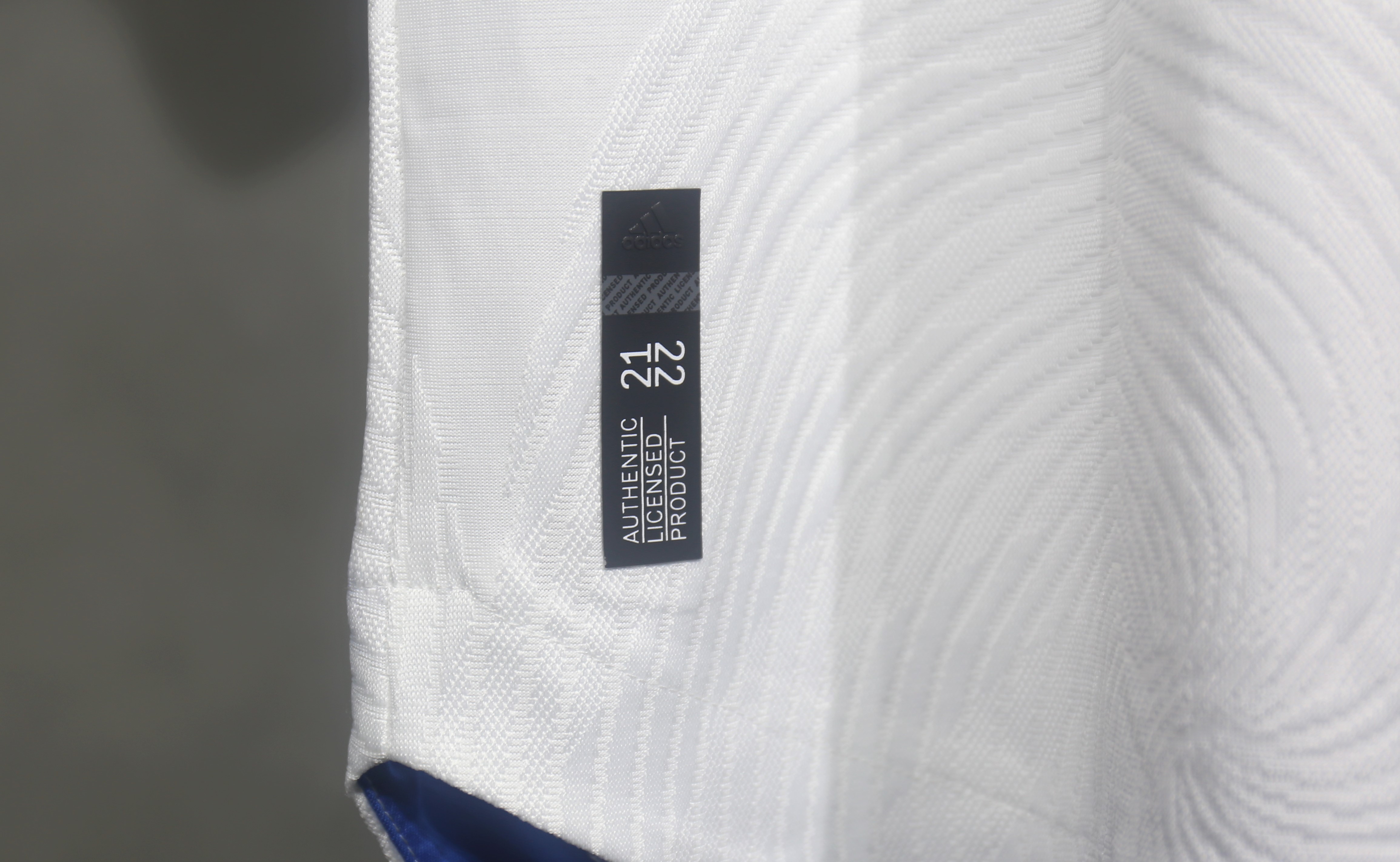 21-22 Real Madrid Home Retro Player Jersey/21-22 皇马主场球员