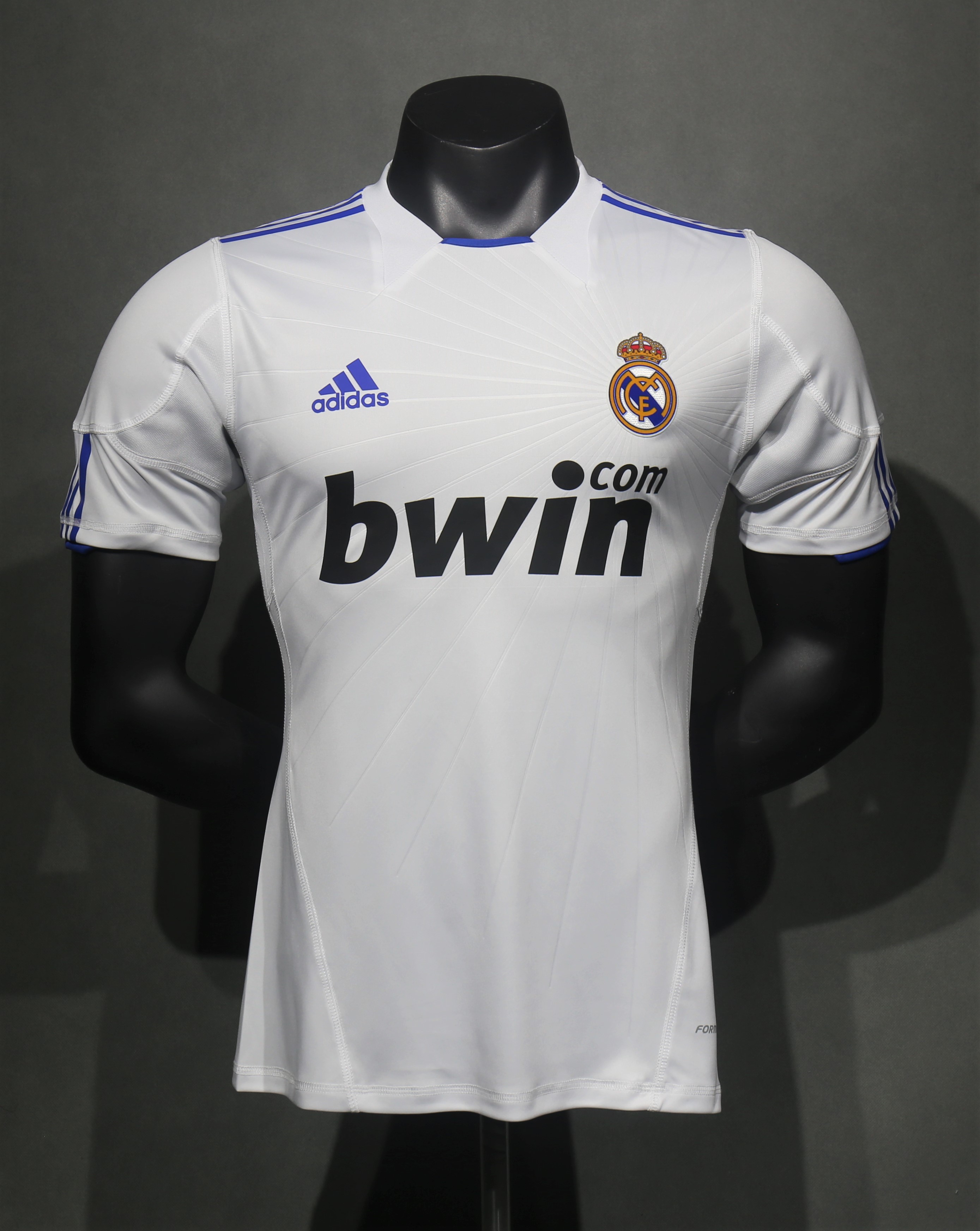 10-11 Real Madrid Home Retro Player Jersey/10-11 皇马主场复古球员