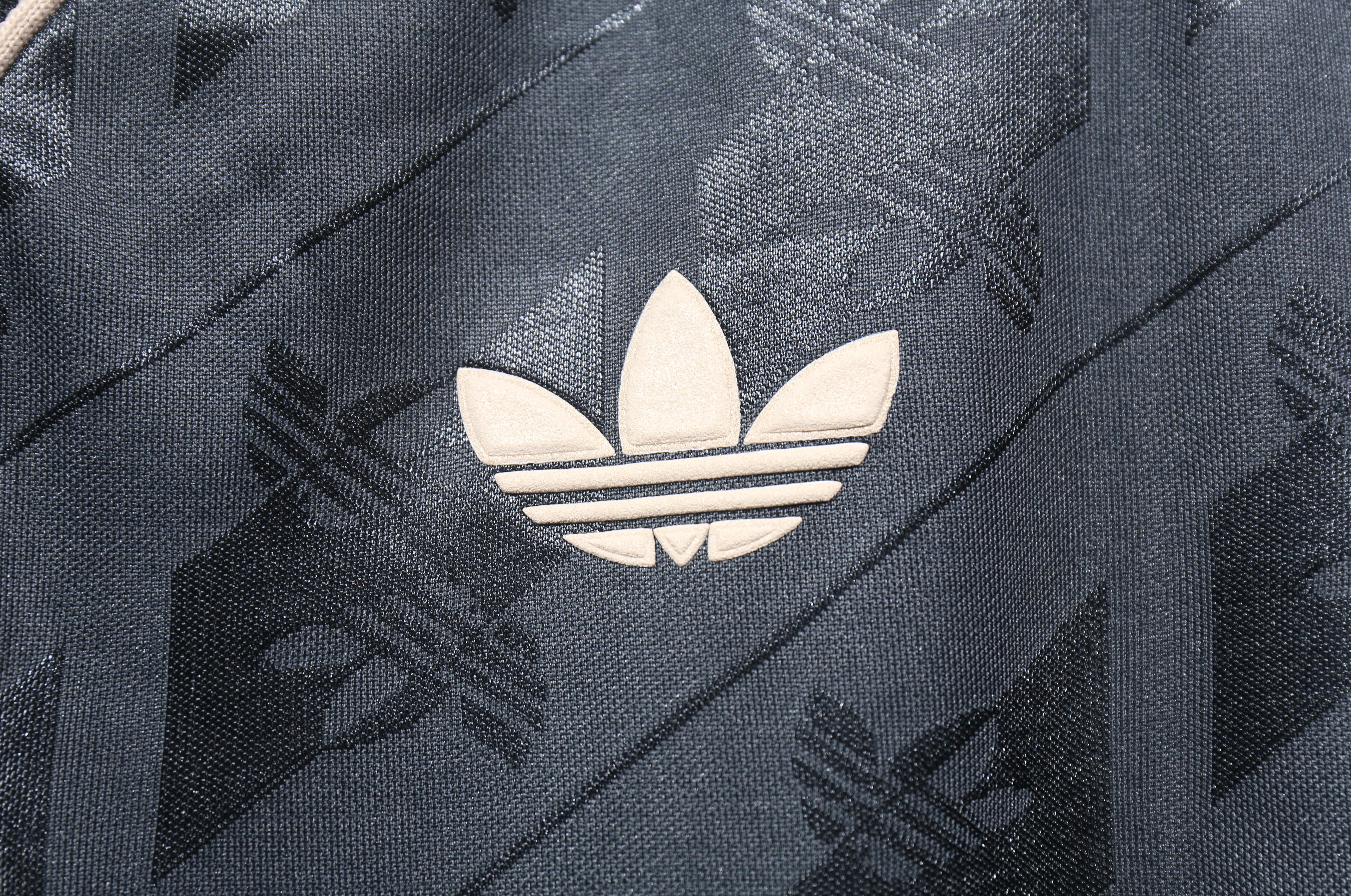 2024 Real Madrid Retro T Shirt / 2024 皇马复古T恤