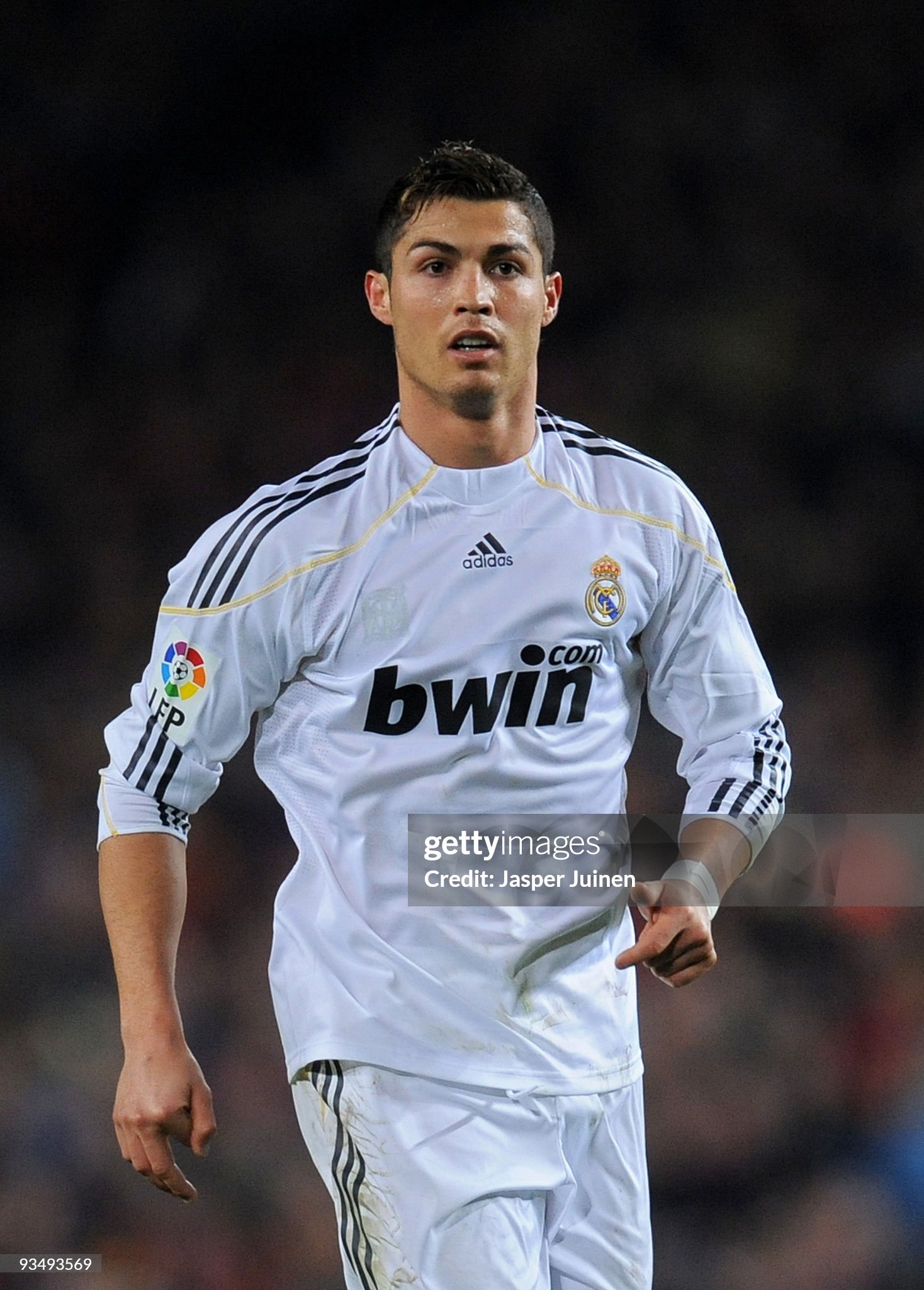 09-10 Real Madrid Home Long Sleeve Retro Player Jersey/09-10 皇马主场长袖复古