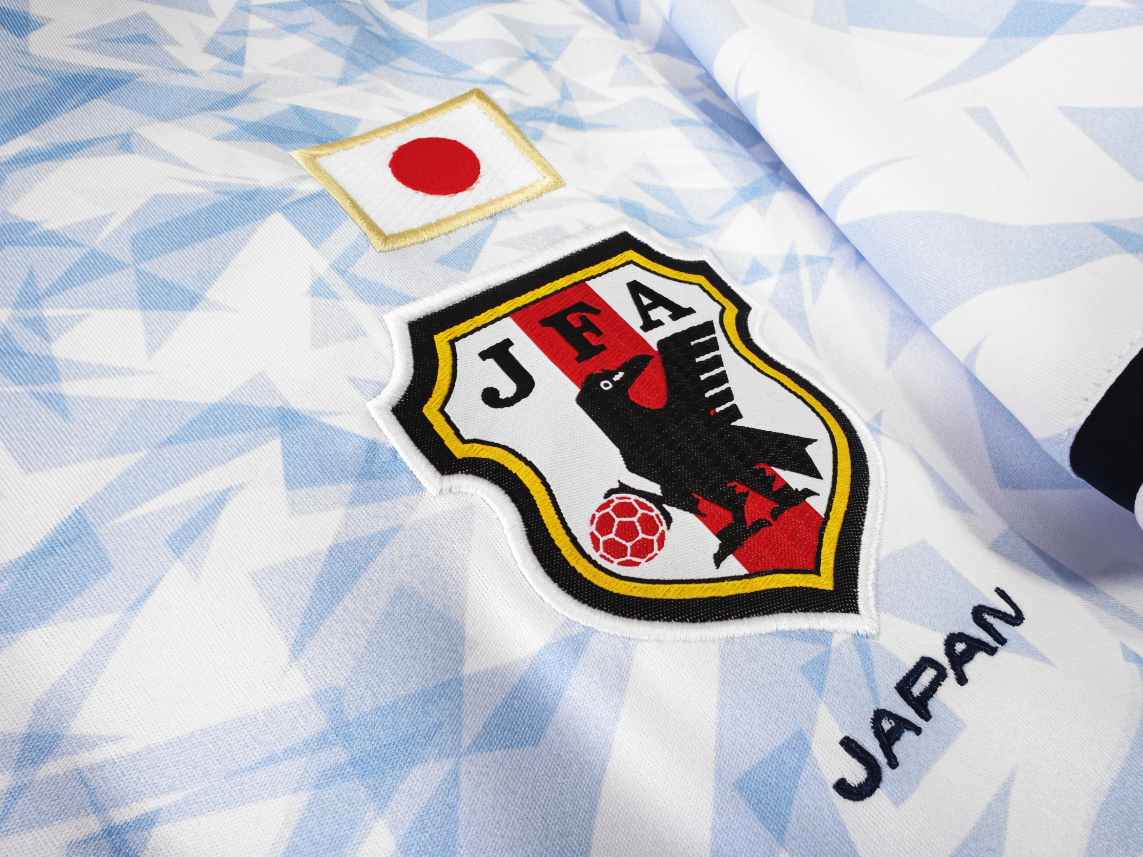16-17 Japan Away Retro Jersey/16-17日本客场