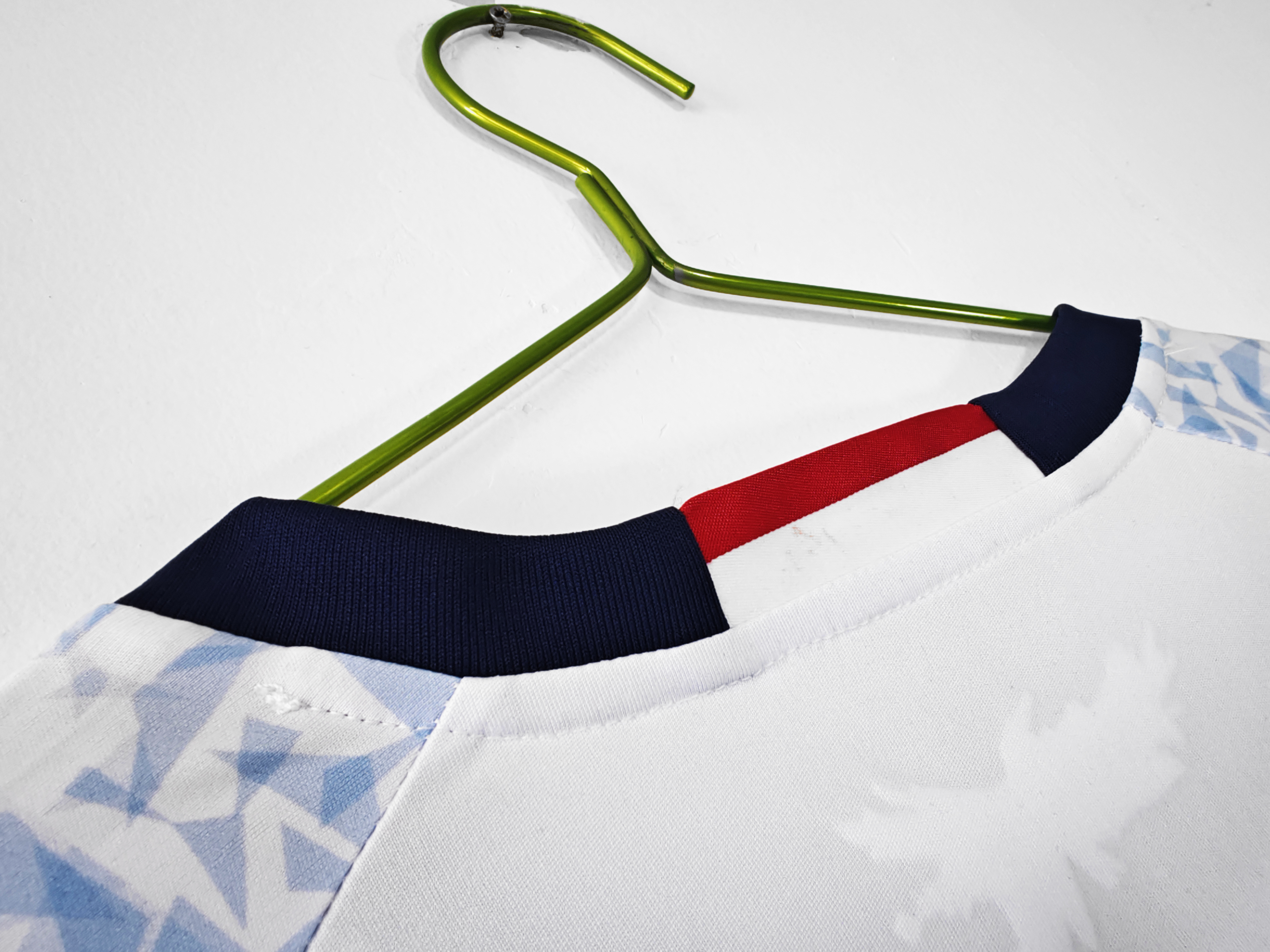 16-17 Japan Away Retro Jersey/16-17日本客场