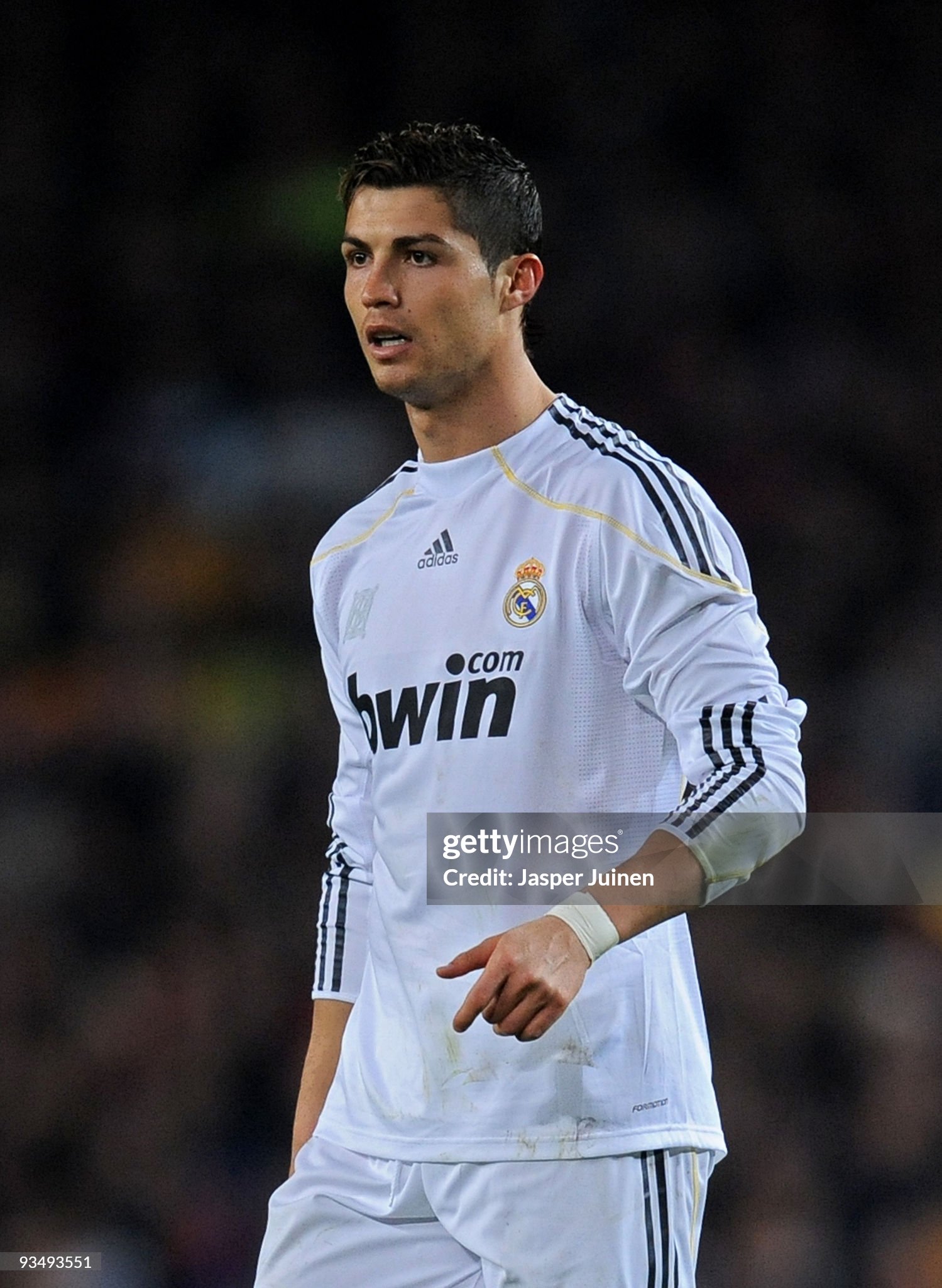 09-10 Real Madrid Home Long Sleeve Retro Player Jersey/09-10 皇马主场长袖复古
