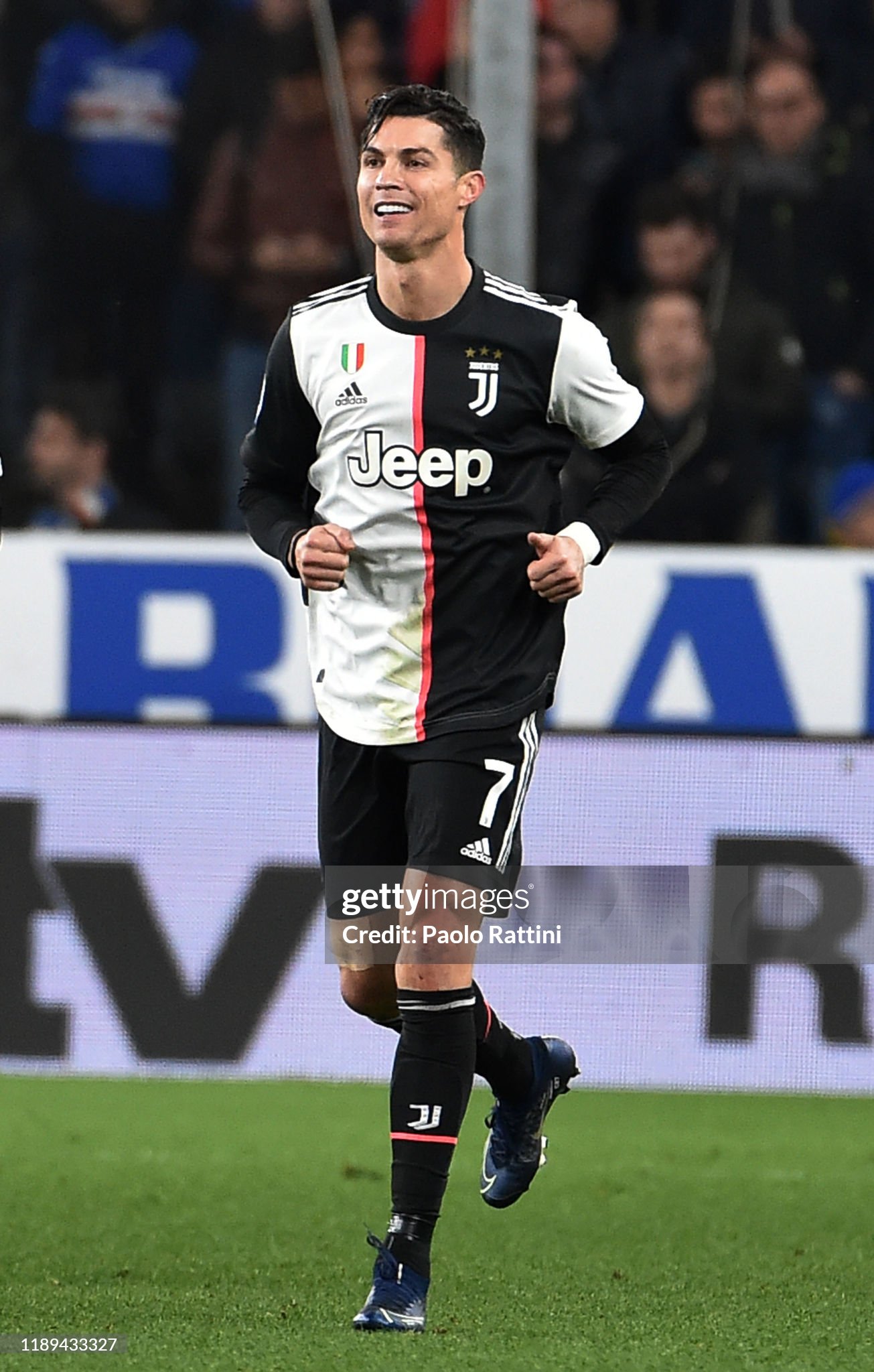19-20 Juventus Home Retro Player Jersey/19-20 尤文主场复古球员