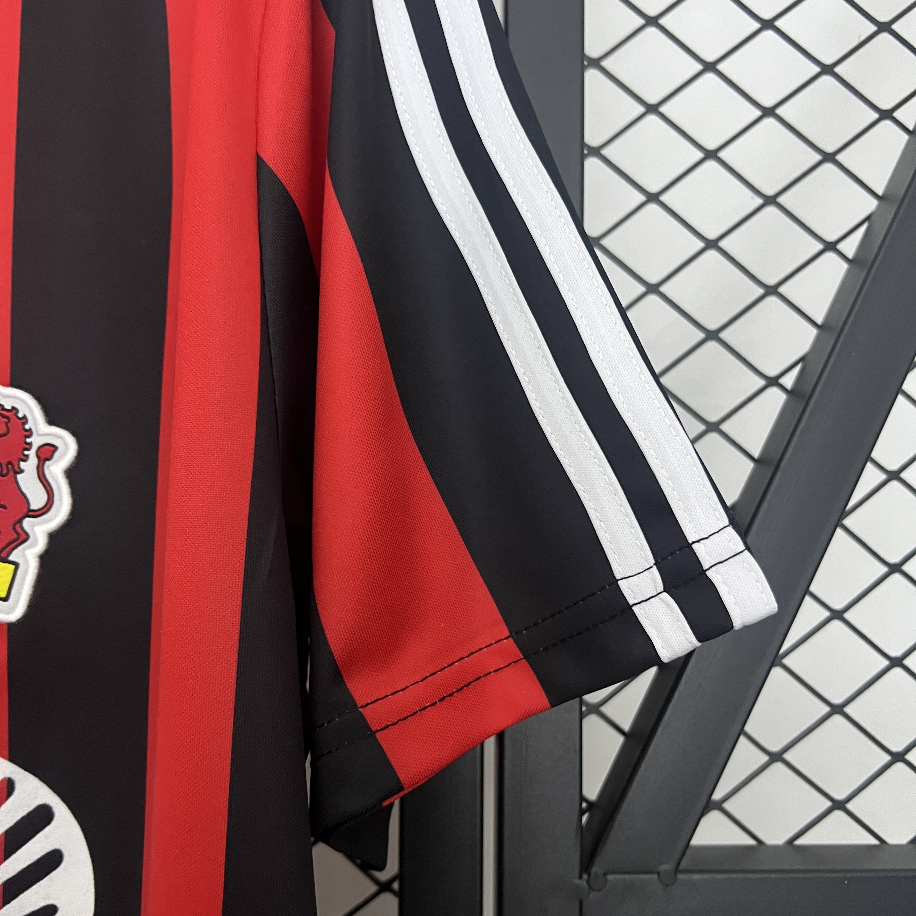 01-02 Leverkusen Home Retro Jersey/01-02 勒沃库森主场复古