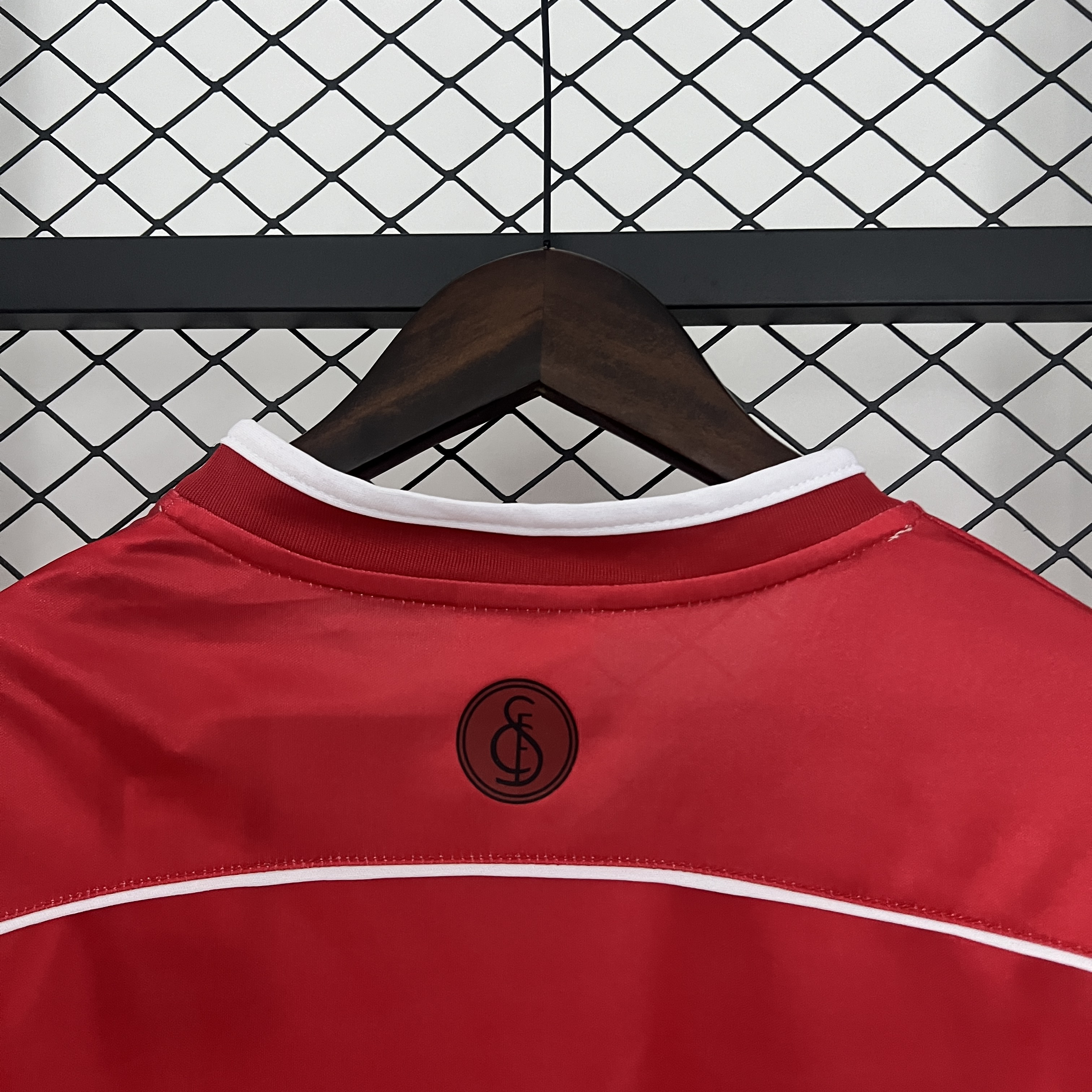 03-04 Sevilla Away Retro Jersey/ 03-04 塞维利亚客场复古