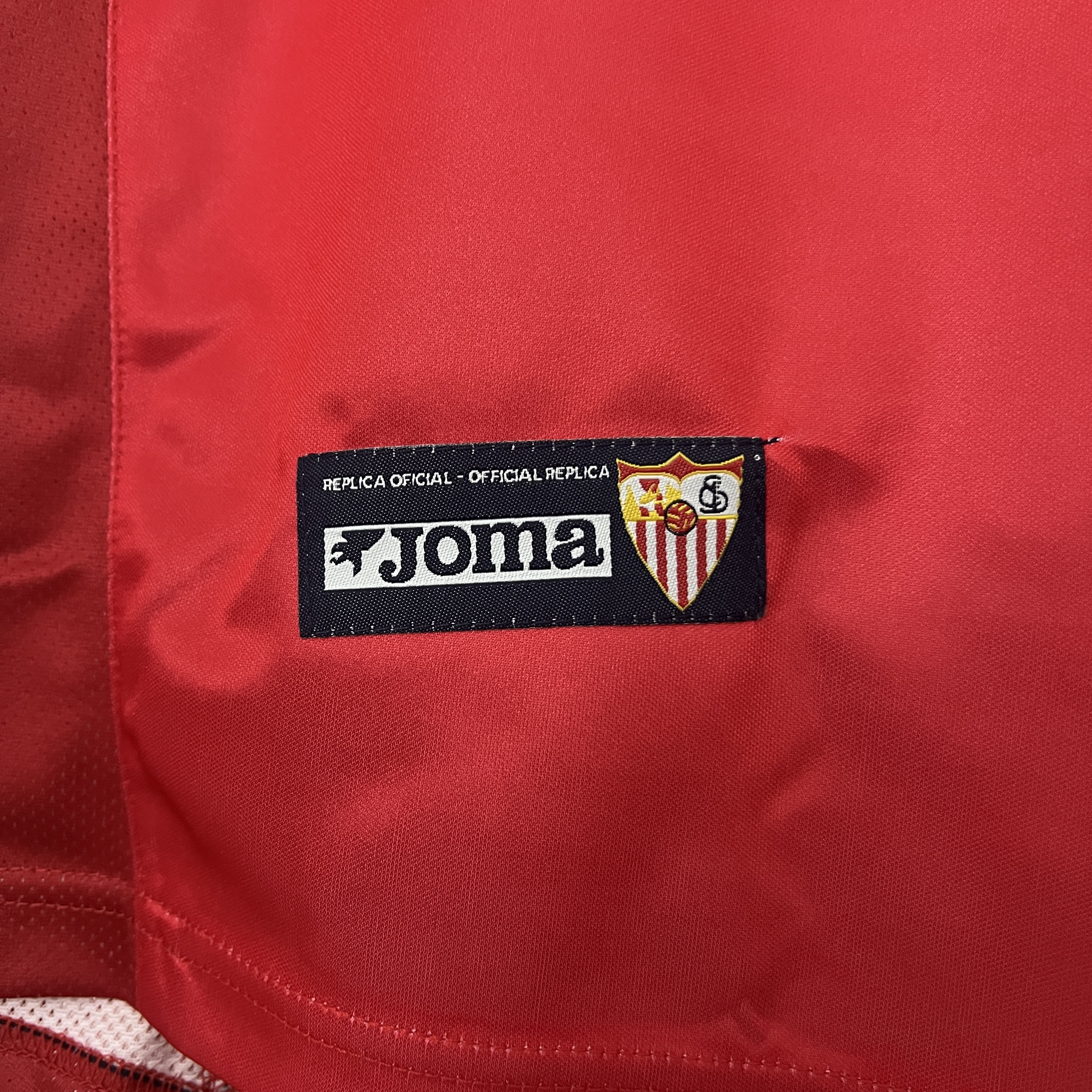 03-04 Sevilla Away Retro Jersey/ 03-04 塞维利亚客场复古