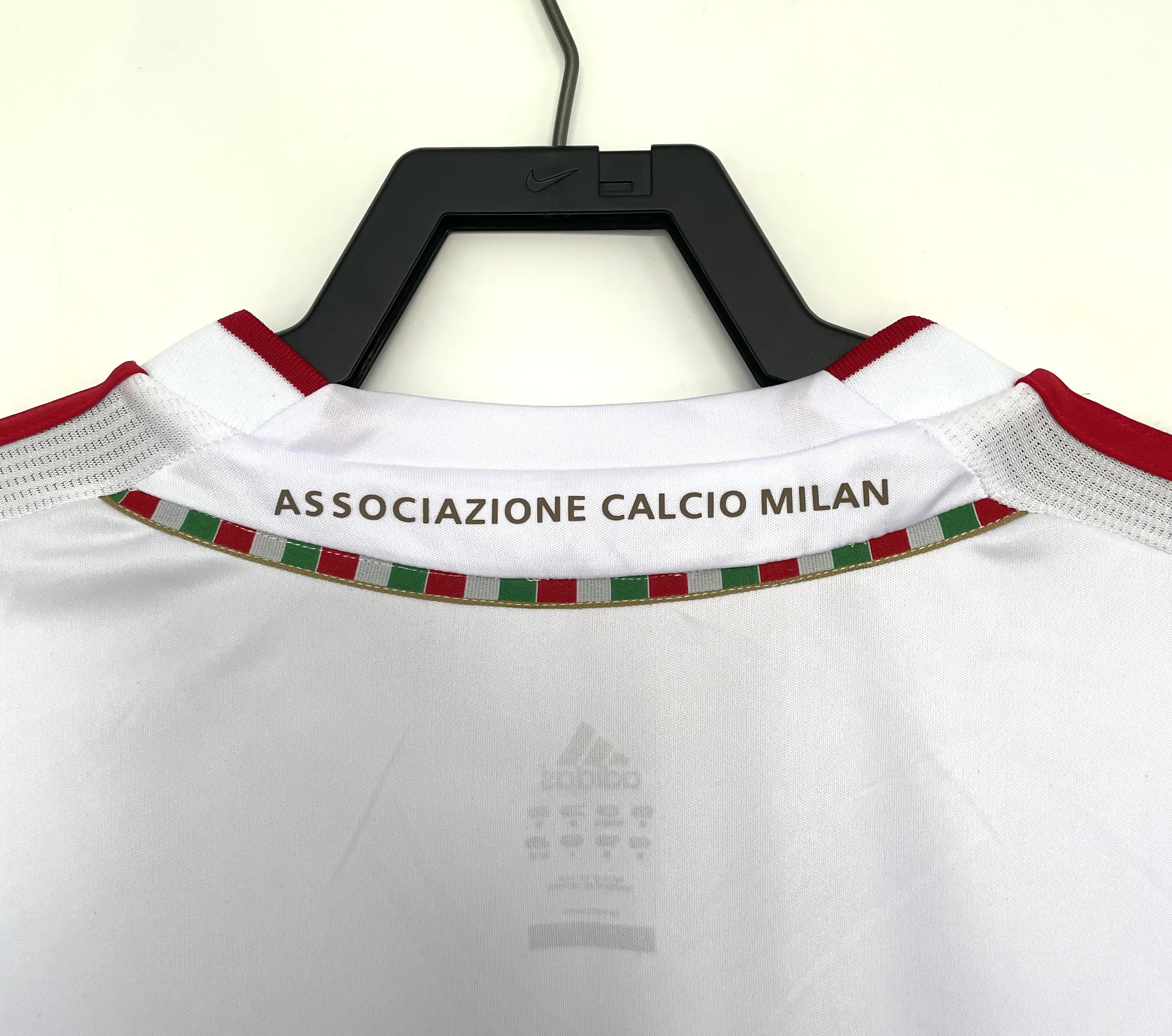 11-12 AC Milan Away Retro Jersey/11-12AC米兰客场