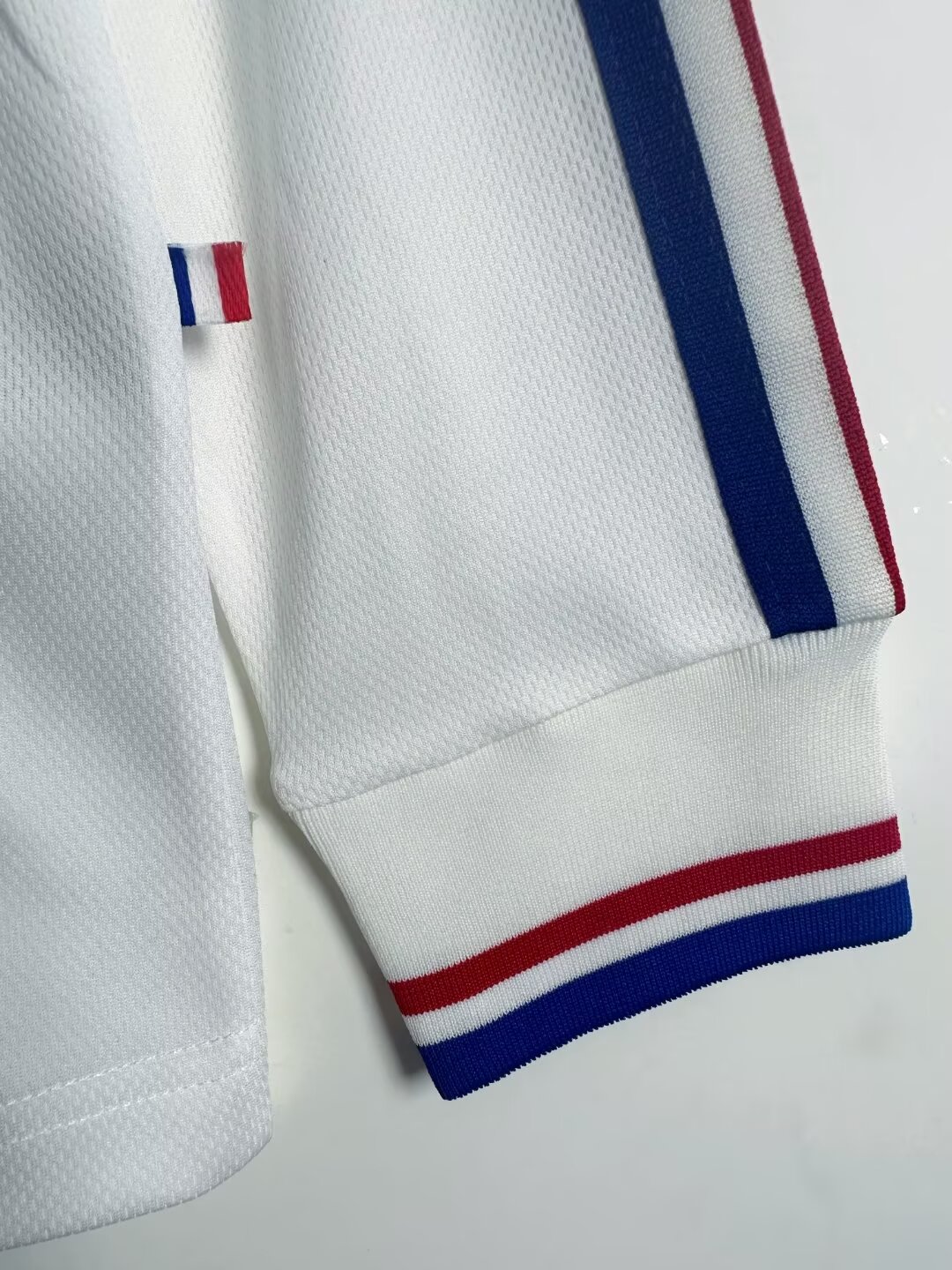 1998 France Away Long Sleeve with Match Detail Retro Jersey/1998 法国客场长袖带比赛细节