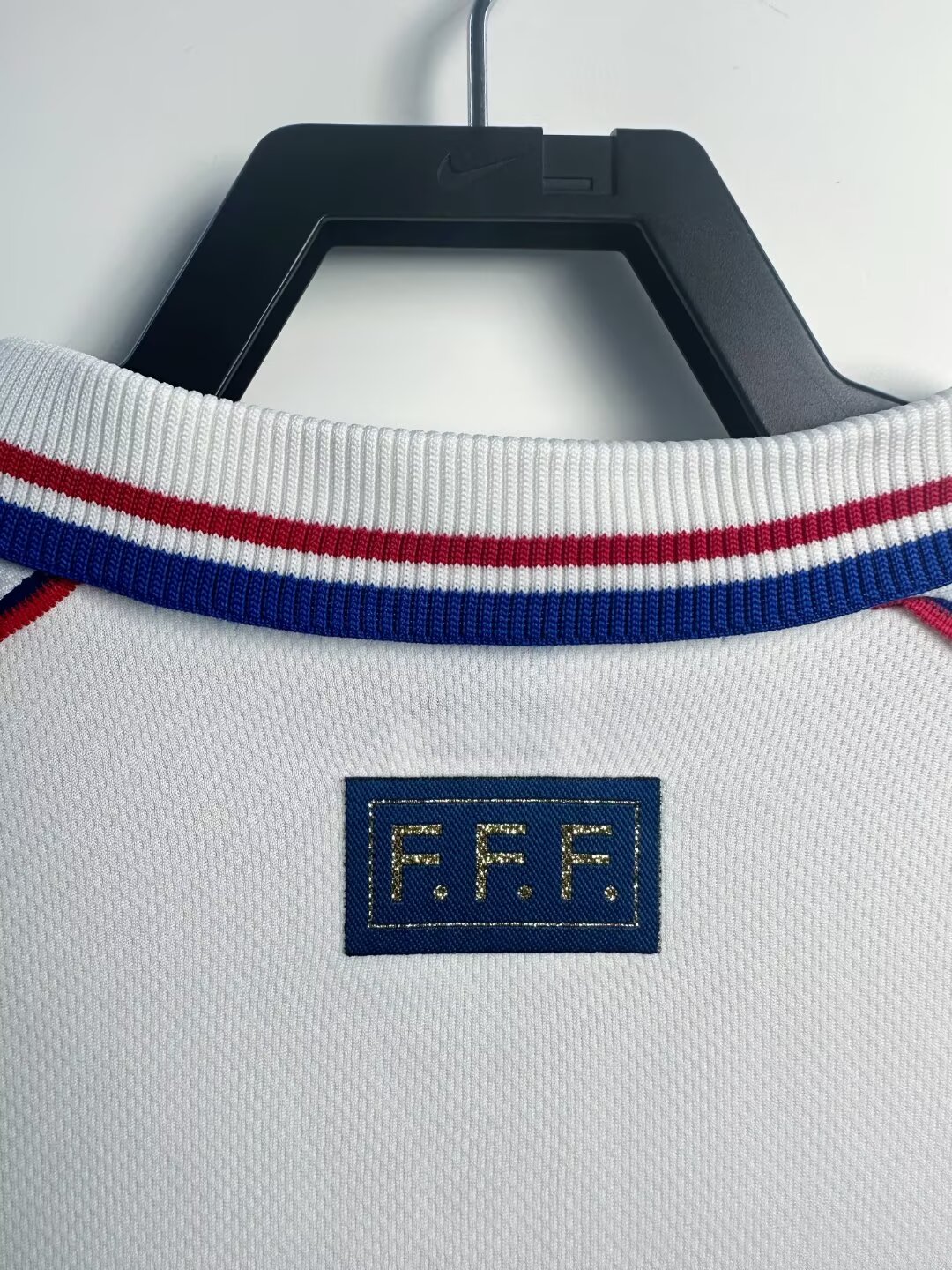 1998 France Away Long Sleeve with Match Detail Retro Jersey/1998 法国客场长袖带比赛细节