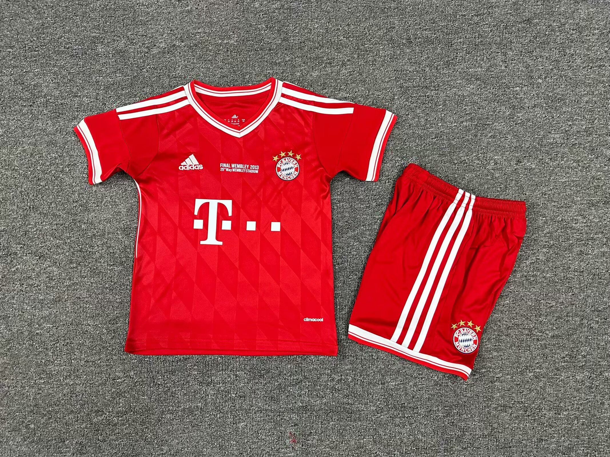 13-14 Bayern Home Champions League Kid Kit/13-14拜仁主场主场童装,欧冠版