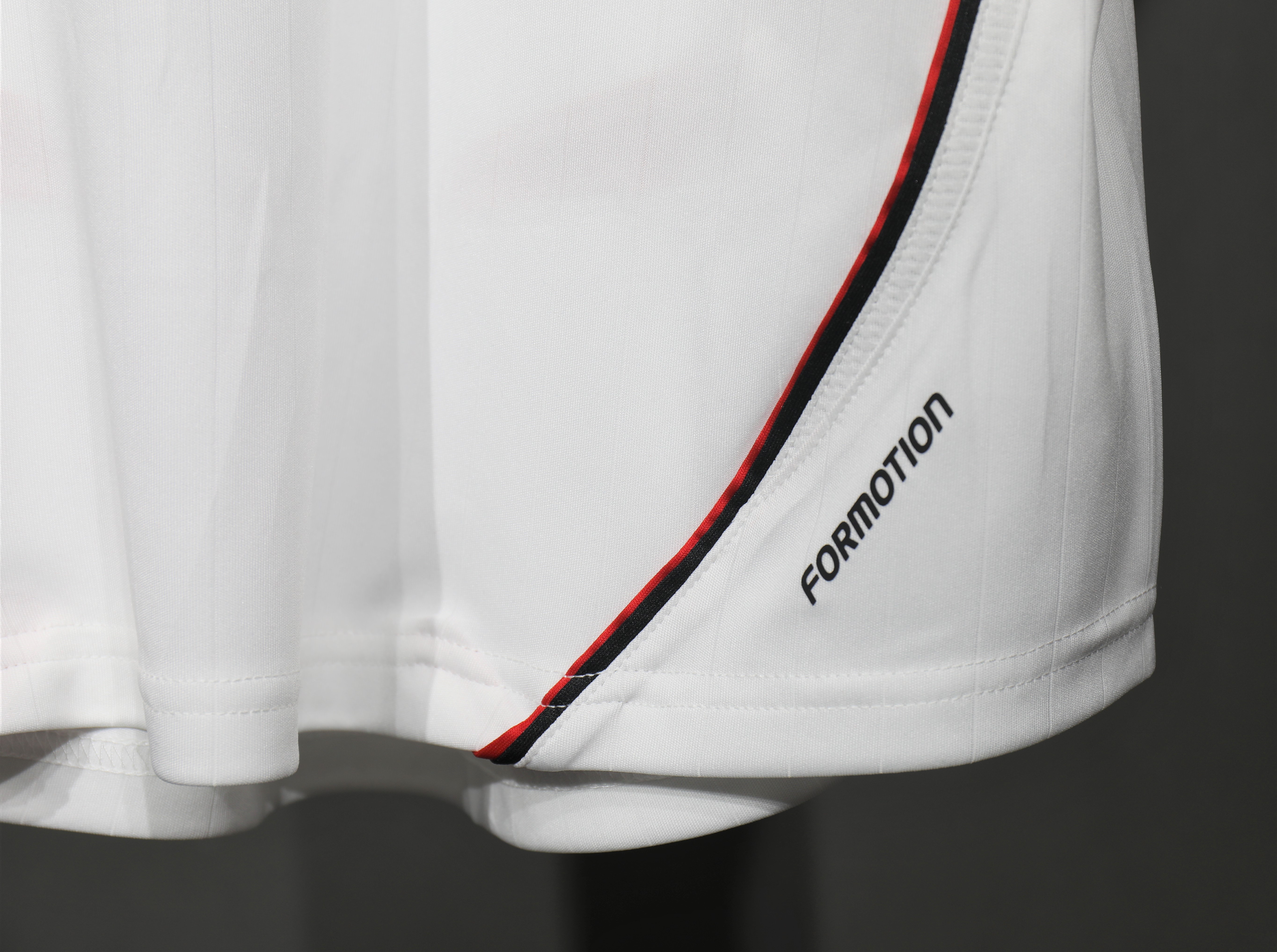 06-07 AC Milan Away Player Retro Jersey/06-07 AC米兰客场球员