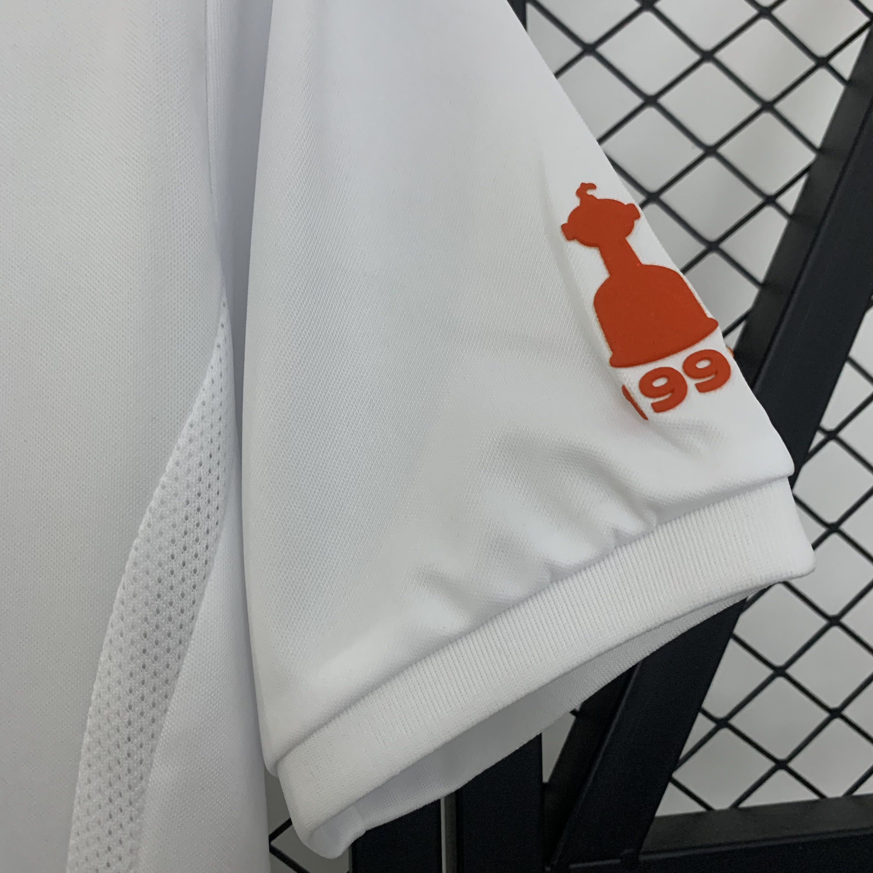 2004 Colo Colo Home Retro Jersey/2004 科勒科勒主场