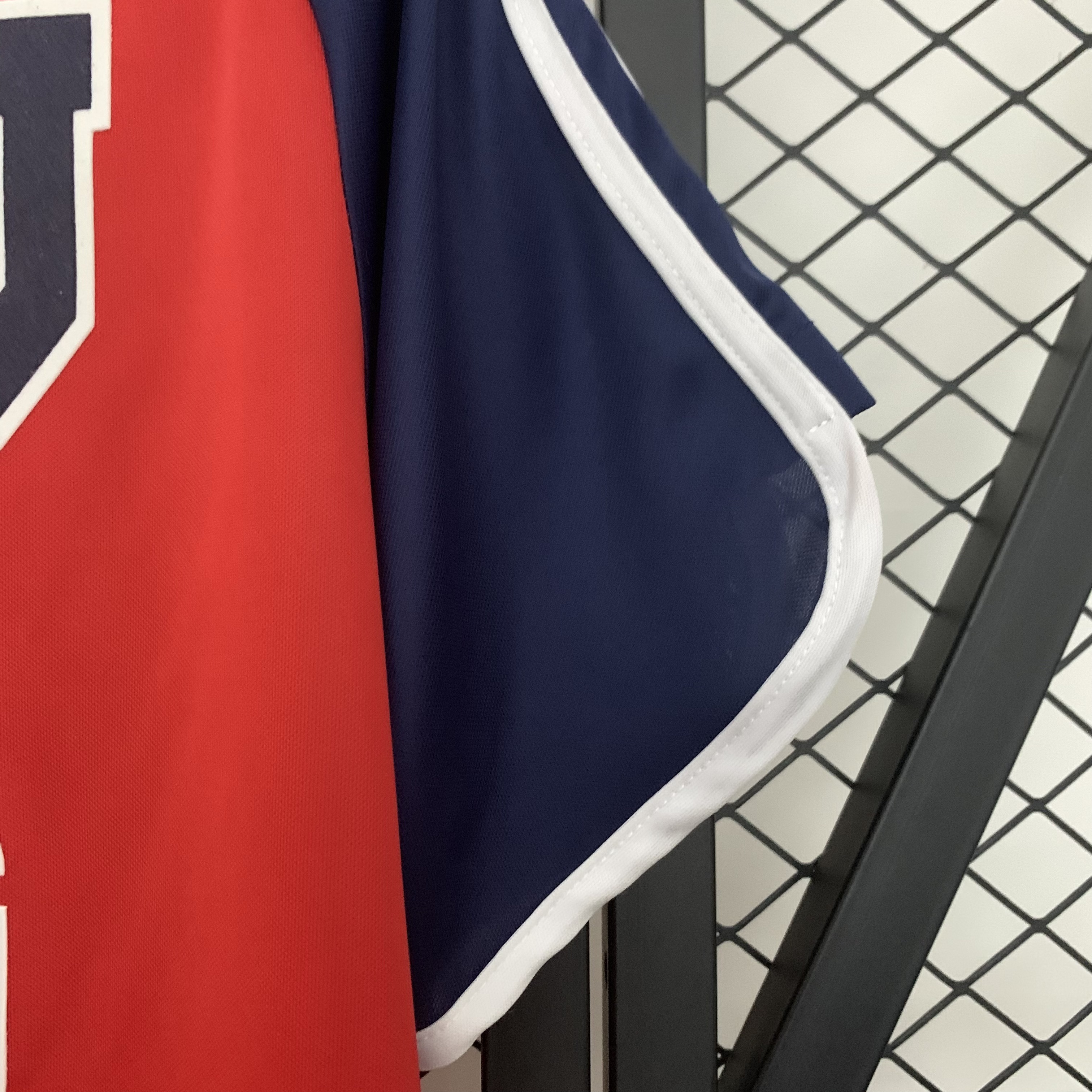 01-02 University of Chile Away Retro Jersey/01-02 智利大学生客场