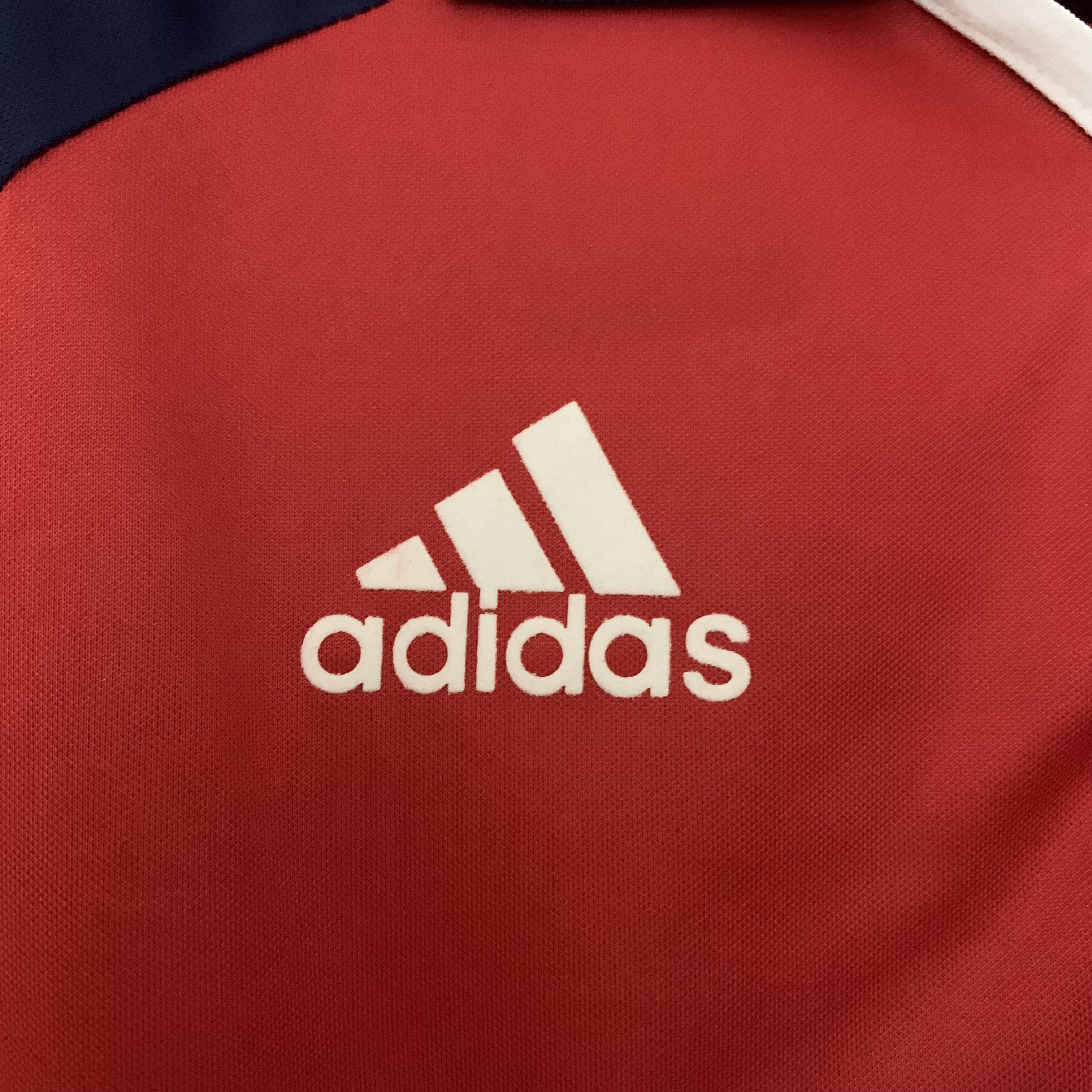 01-02 University of Chile Away Retro Jersey/01-02 智利大学生客场