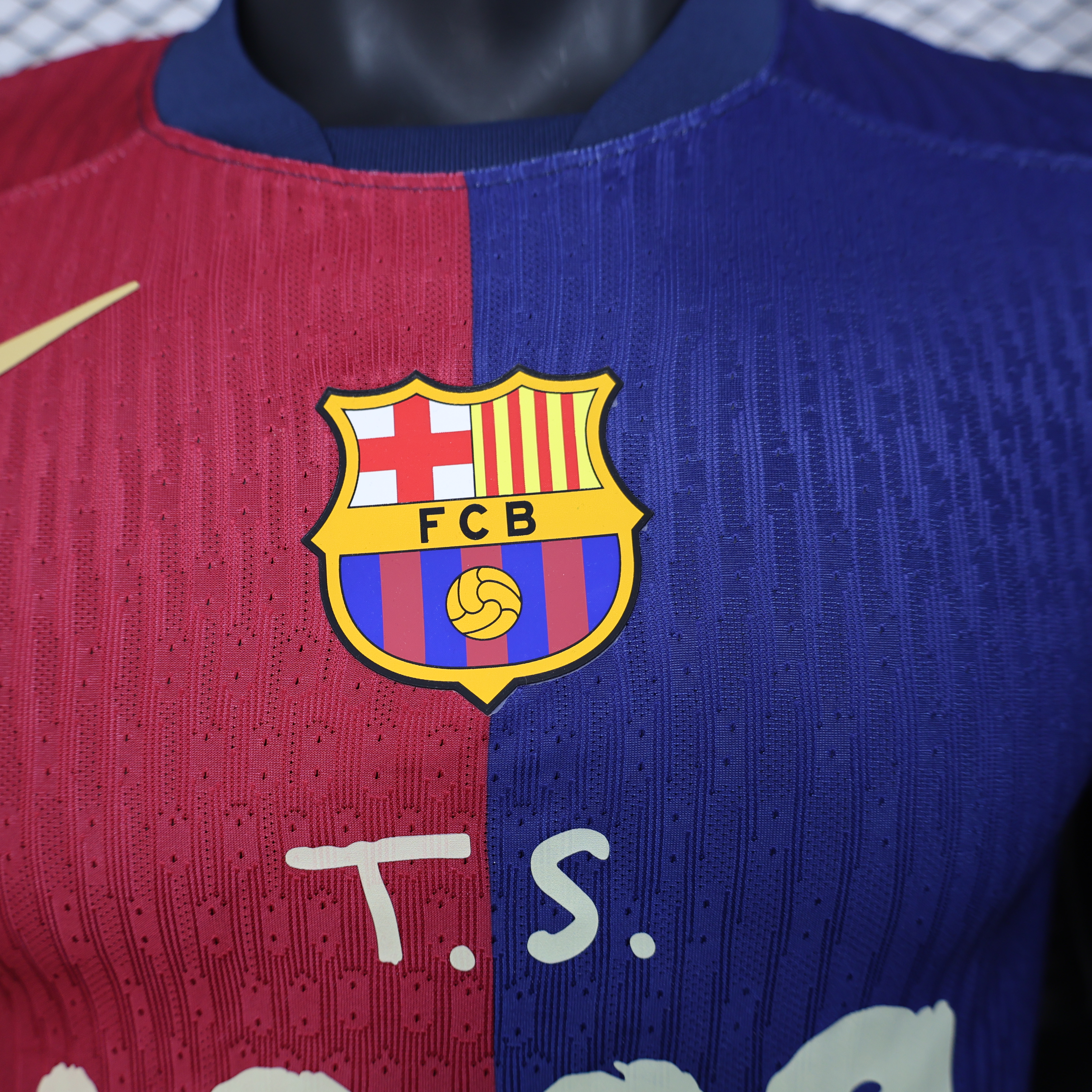 24-25 Barcelona Special Home Jersey/ 24-25巴萨特别版主场球员