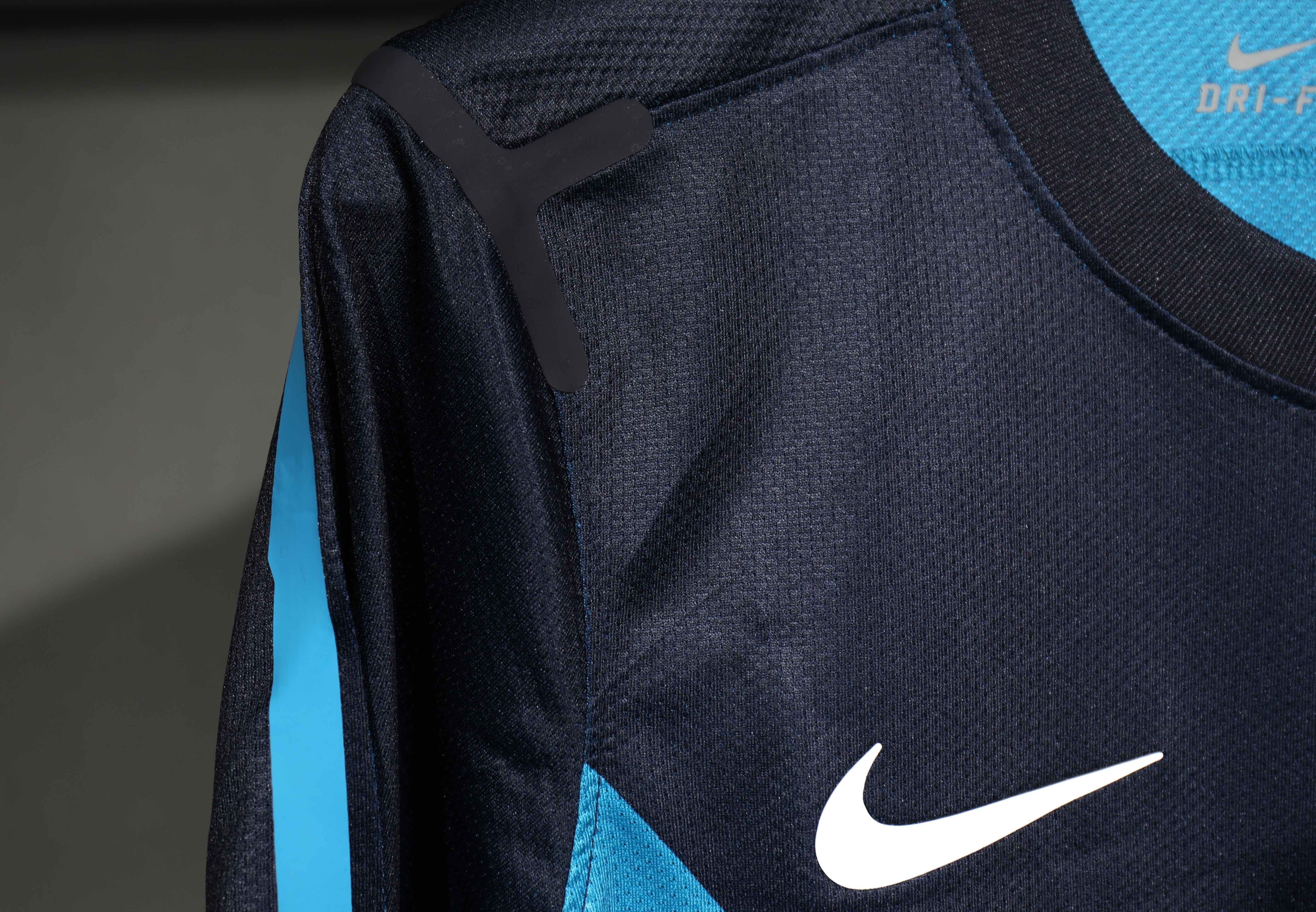 11-12 Arsenal Away Long Sleeve Player Retro Jersey/11-12 阿森纳客场球员长袖