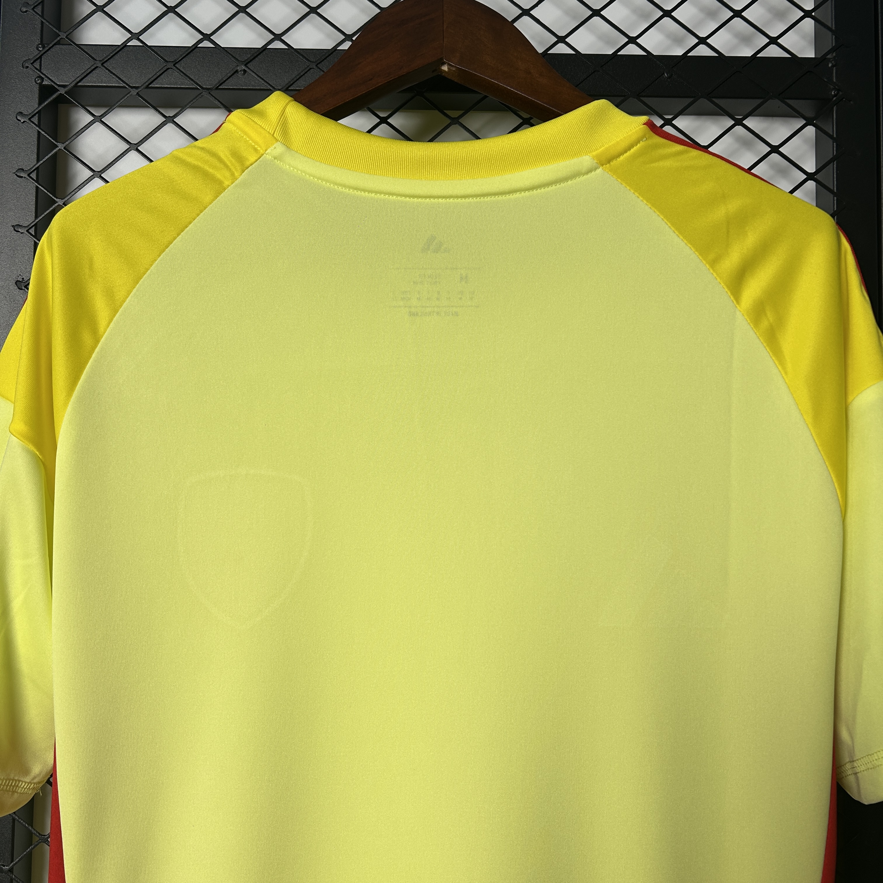 25-26 Arsenal GoalKeeper Fans Jersey/25-26  阿森纳黄色守门员