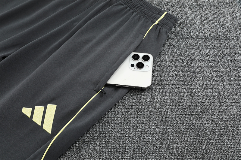 25-26 Real Madrid Training Suit/ 25-26皇马半拉训练服