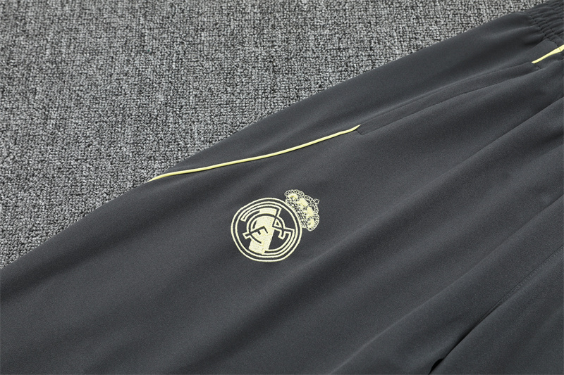 25-26 Real Madrid Training Suit/ 25-26皇马半拉训练服