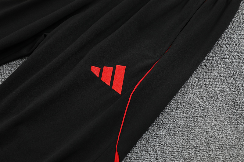 25-26 Bayern Munich Training Suit/25-26拜仁半拉训练服