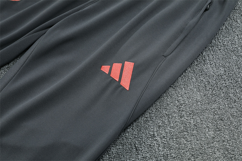 25-26 Bayern Munich Training Suit/25-26拜仁半拉训练服