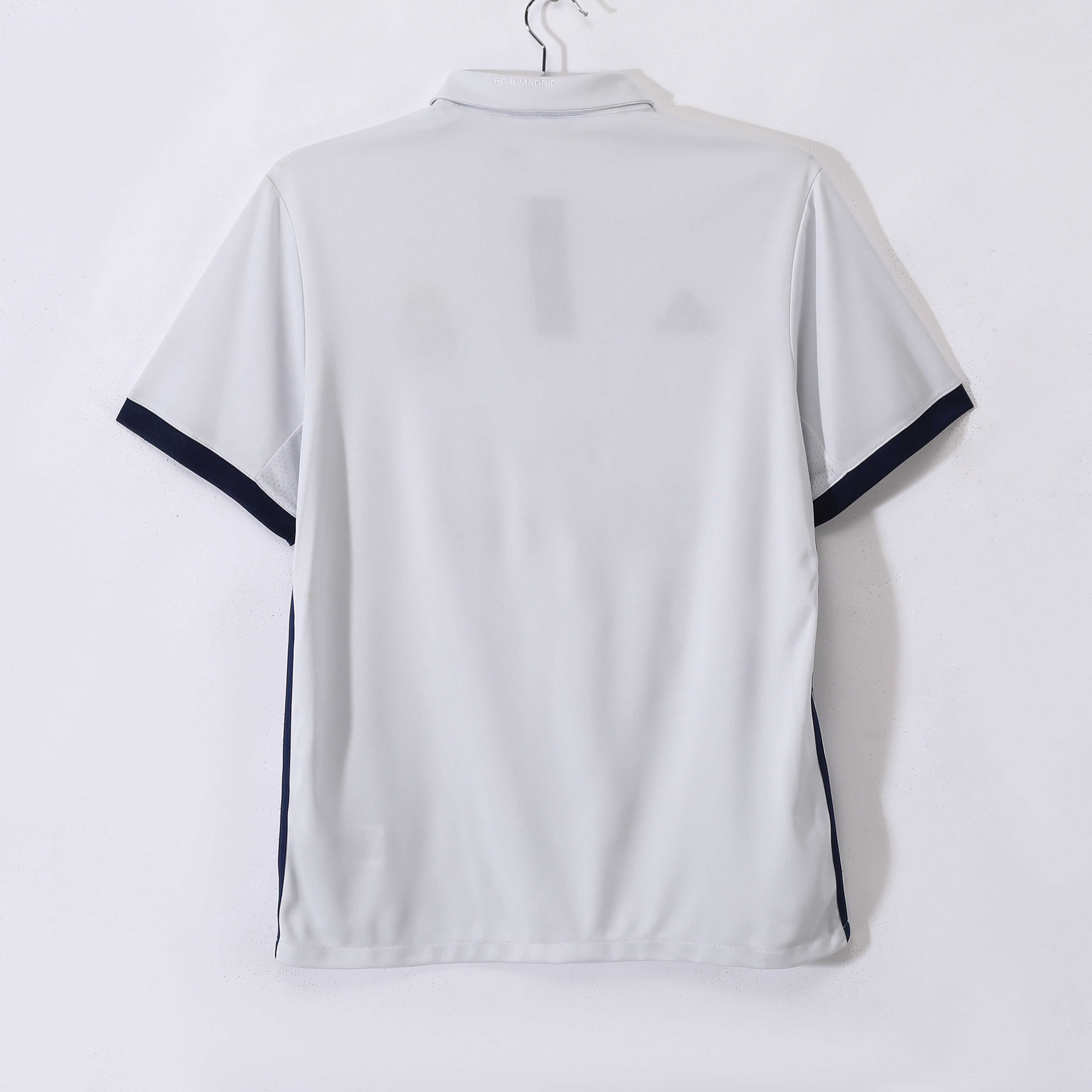 16-17 Real Madrid Home Retro Jersey/16-17皇马主场