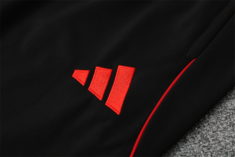 25-26 Bayern Munich Training Suit/25-26拜仁半拉训练服