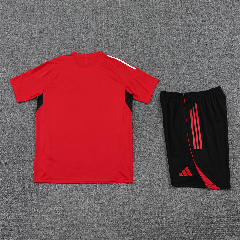 25-26 Manchester United Short Sleeve Training Suit/ 25-26曼联短袖训练服
