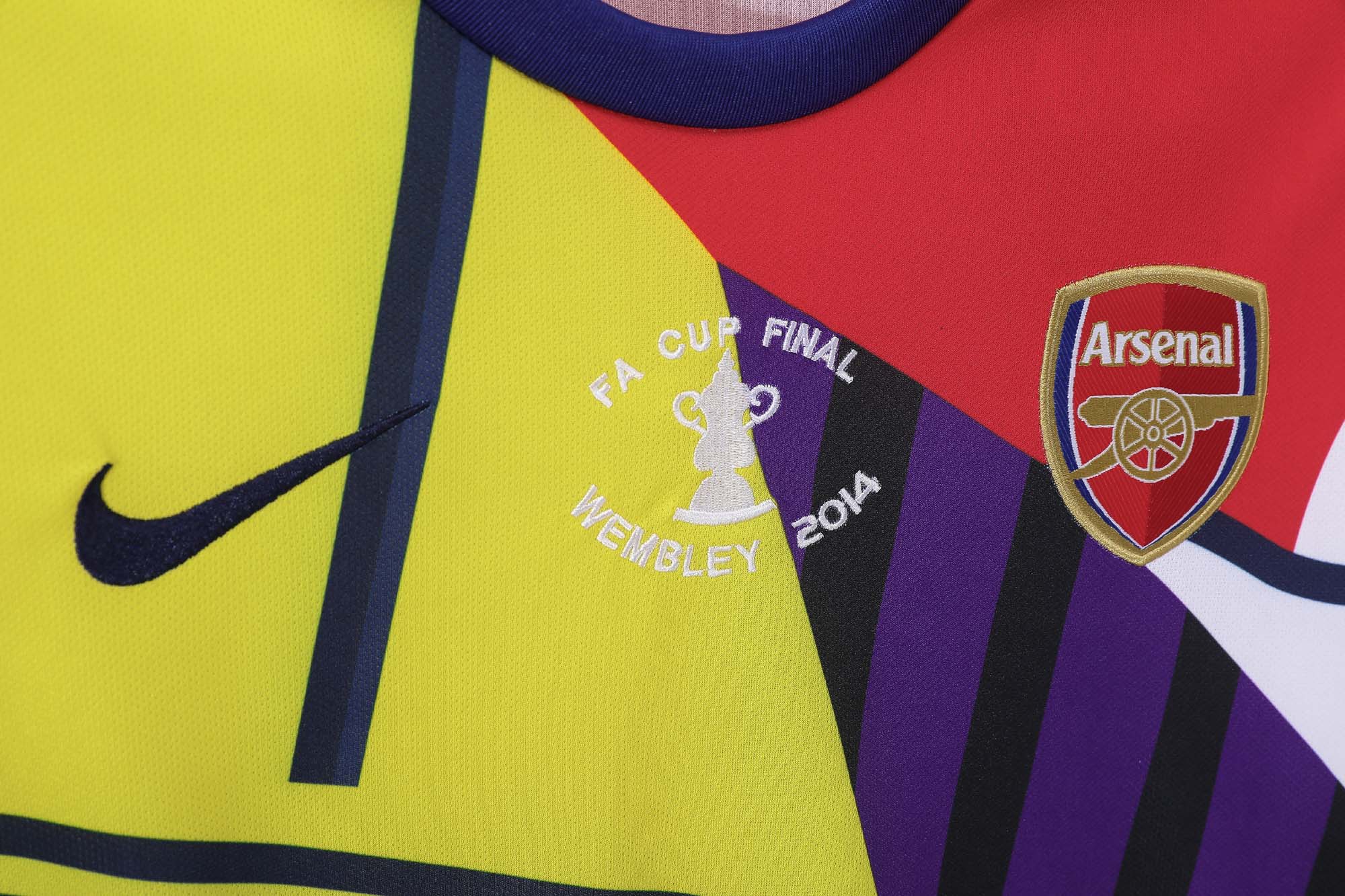 2014 Arsenal Commemorative Edition Retro Jersey/2014阿森纳纪念版