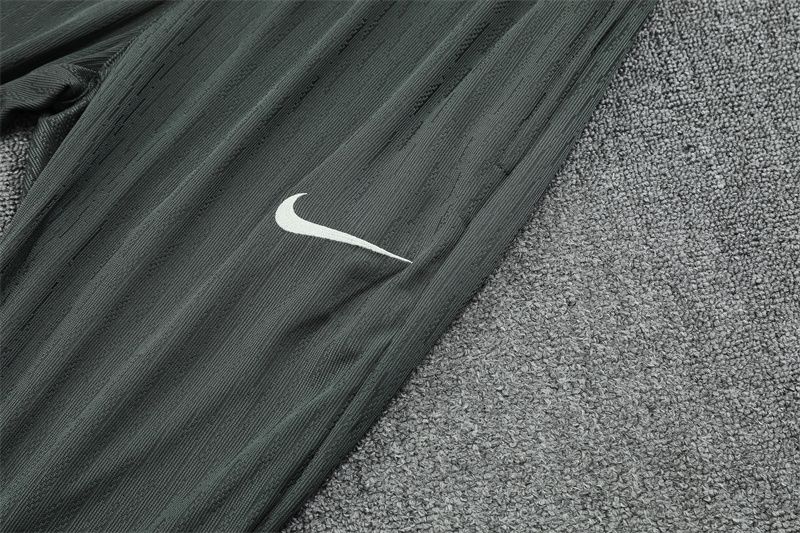 25-26 Chelsea Player Training Suit/25-26切尔西训练服，球员版