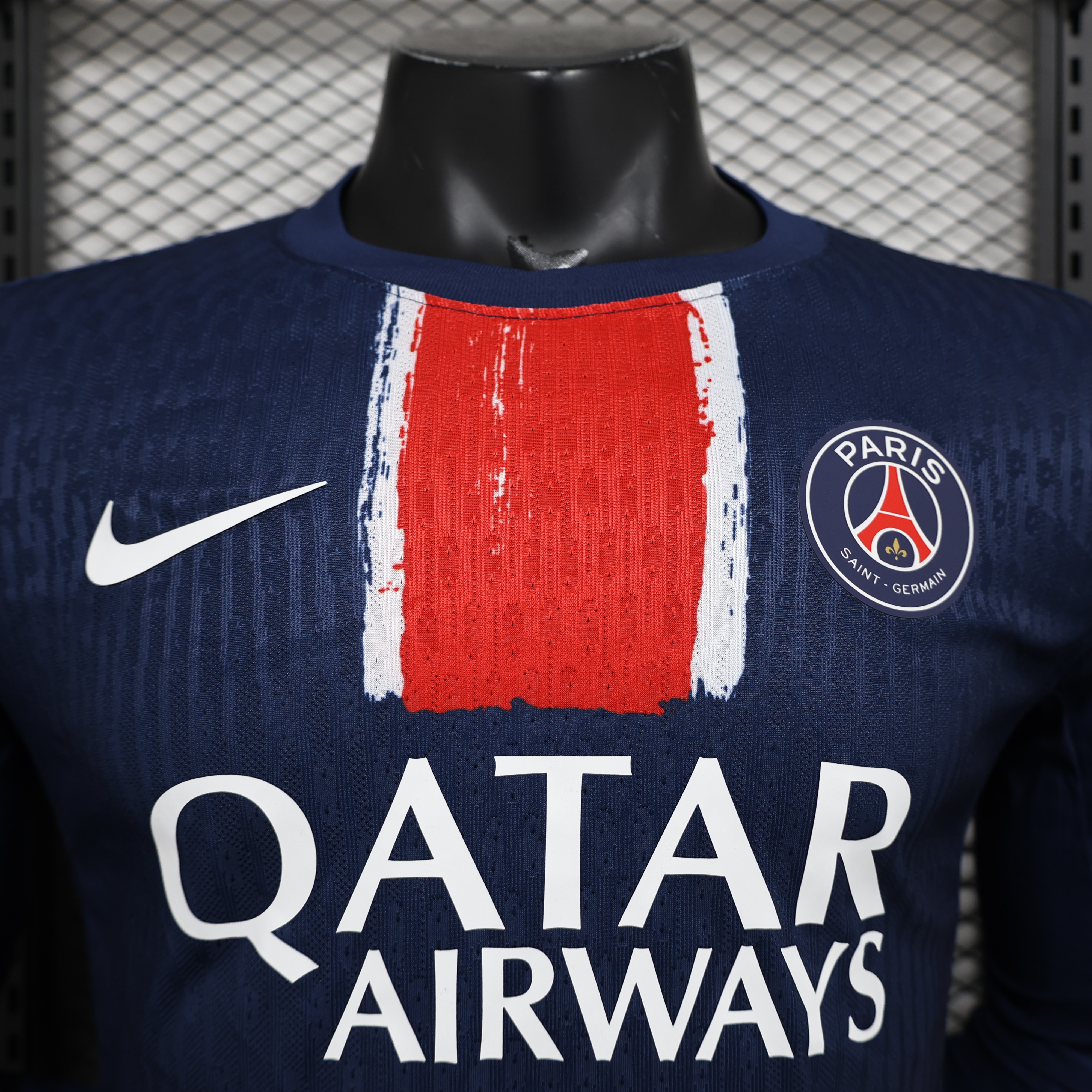 24-25 PSG Home Final Game Long Sleeve Player Jersey/ 24-25 PSG主场决赛长袖球员版