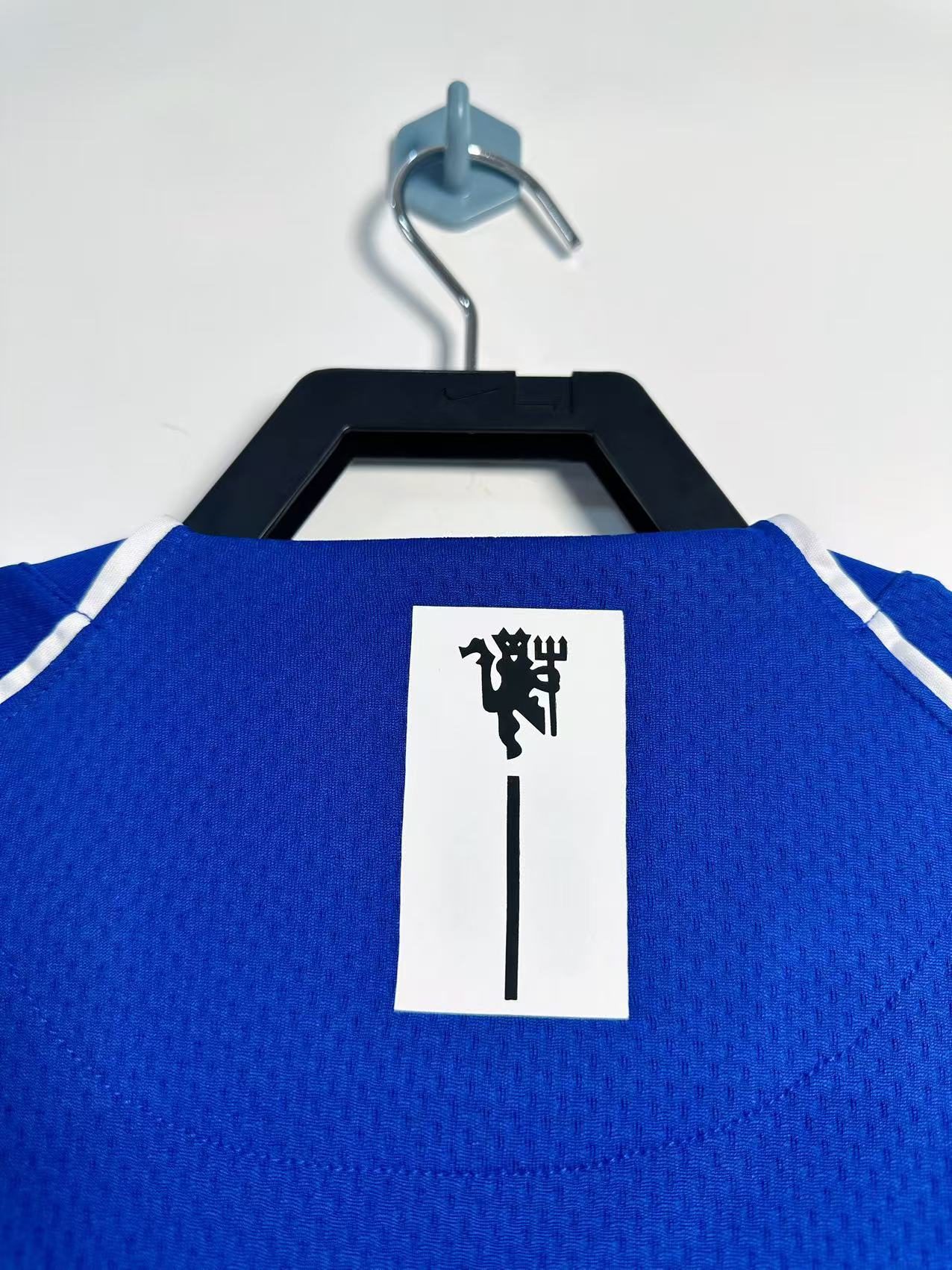 07-08 Manchester United Goalkeeper Blue Retro Long Sleeve Jersey/07-08曼联门将蓝色长袖