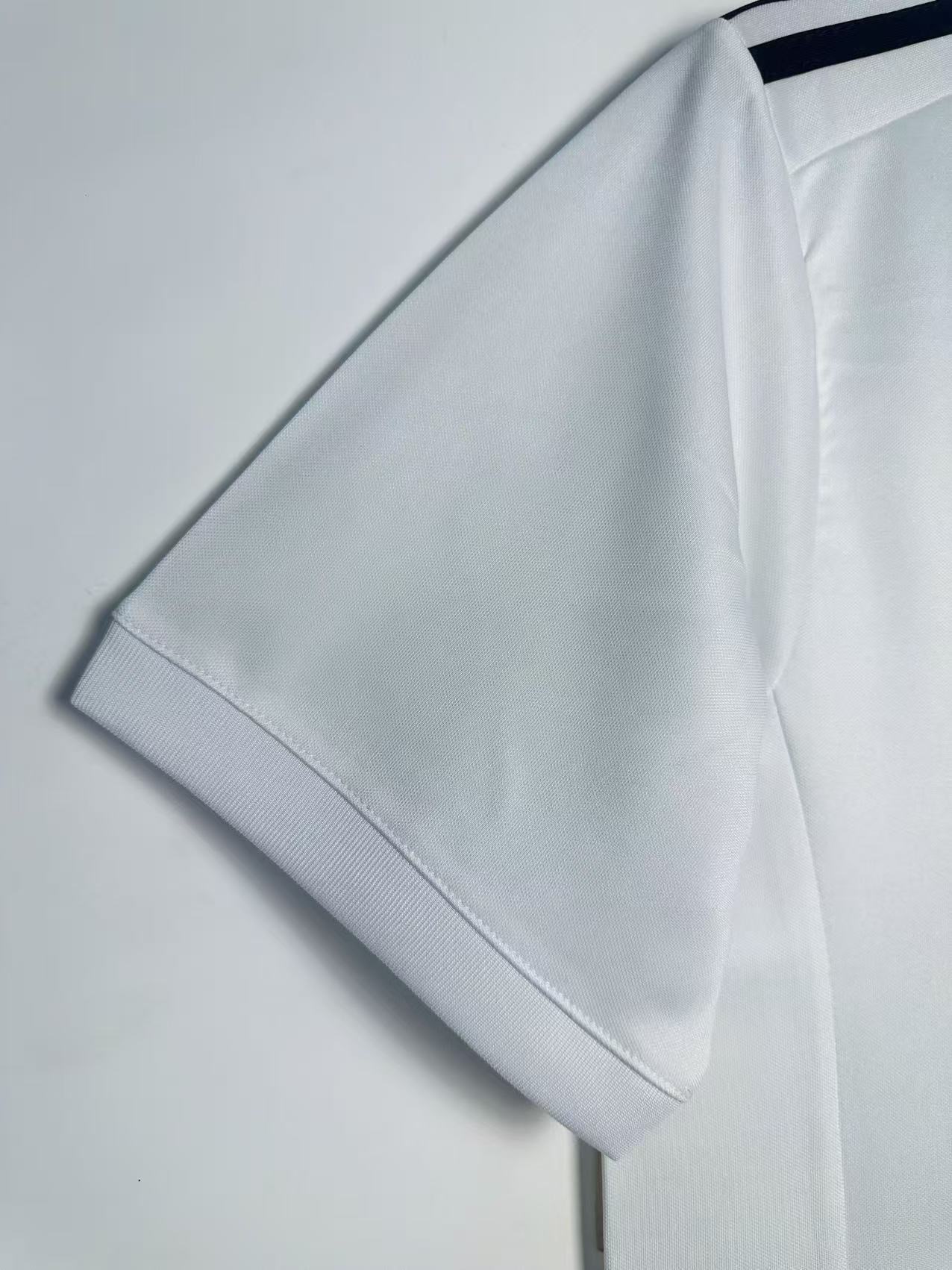 18-19 Juventus Home Retro Jersey/18-19尤文主场