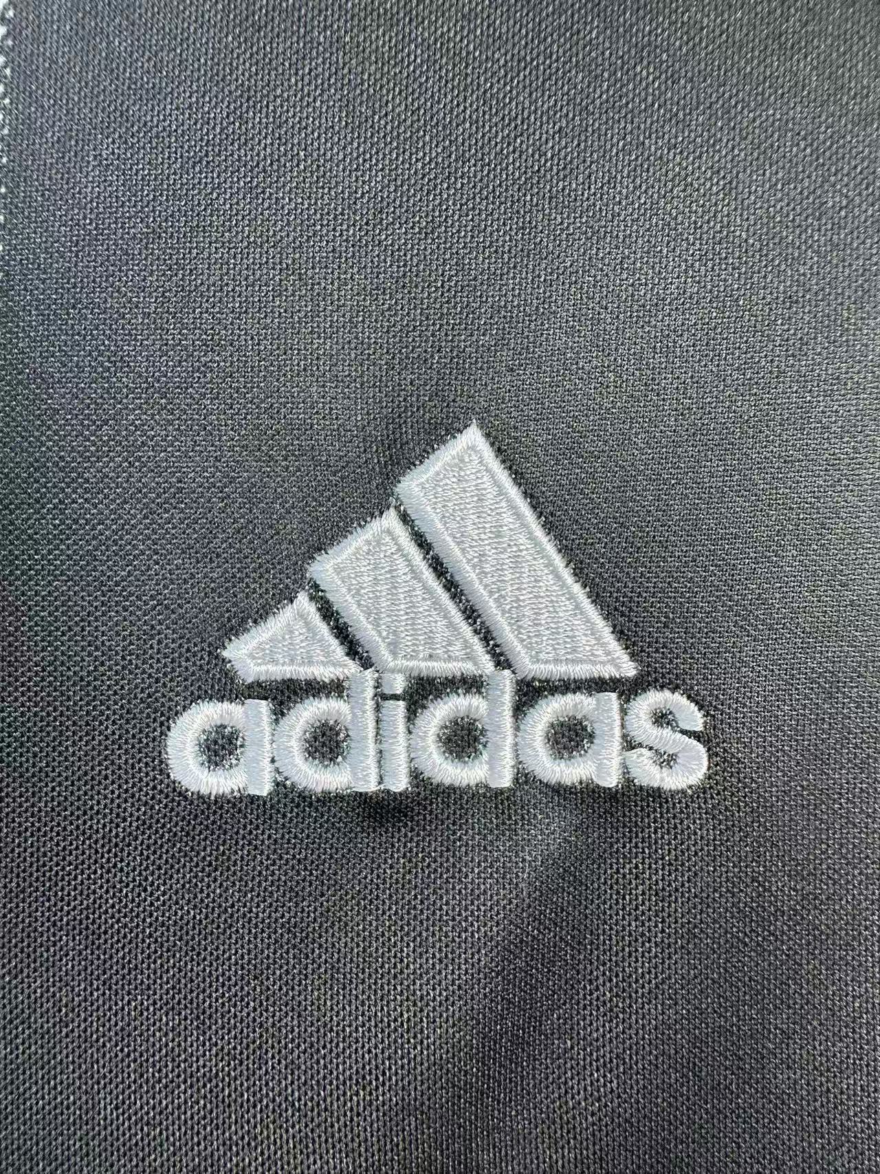 18-19 Juventus Home Retro Jersey/18-19尤文主场
