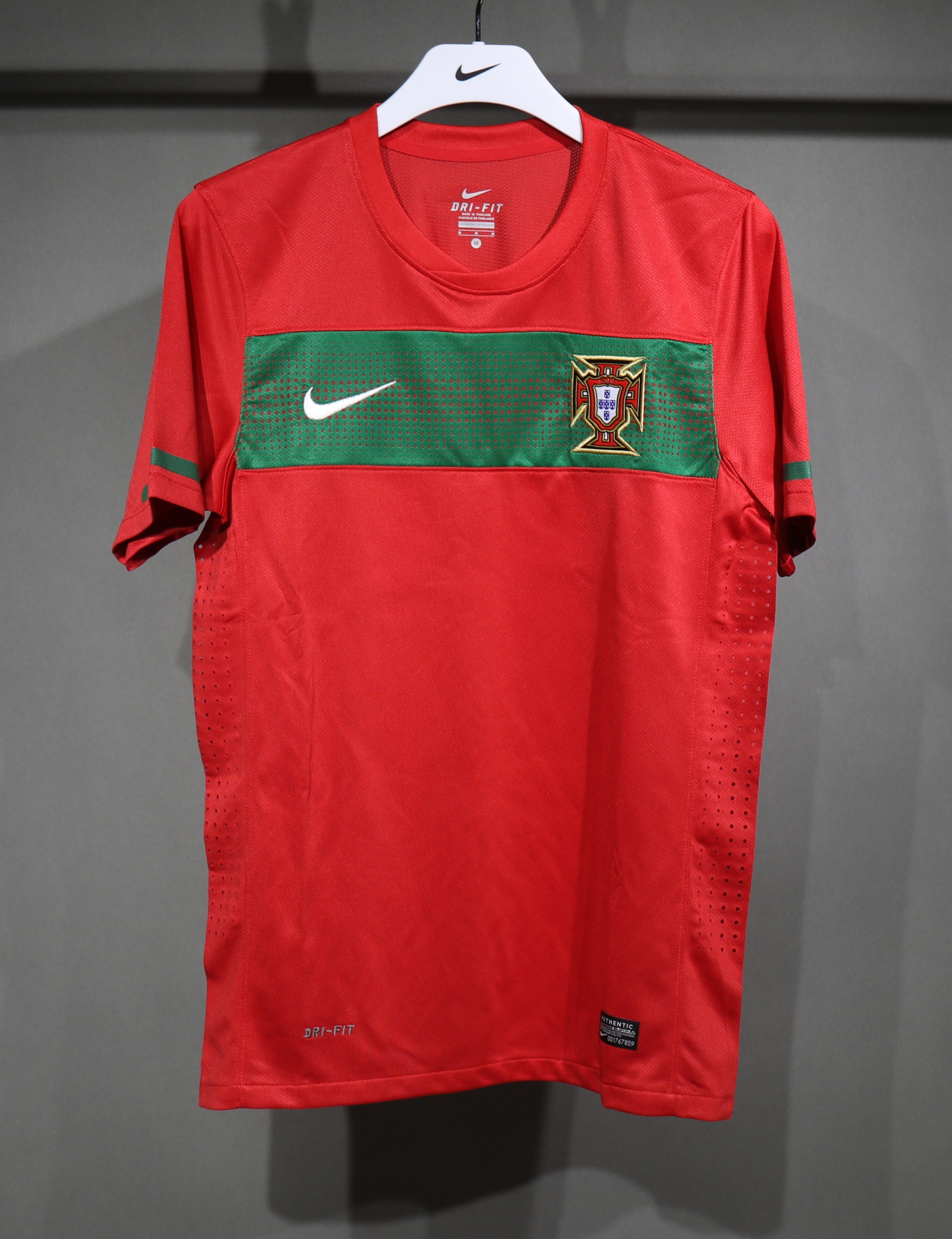 2010 Portugal Home Player Retro Jersey/2010 葡萄牙主场球员