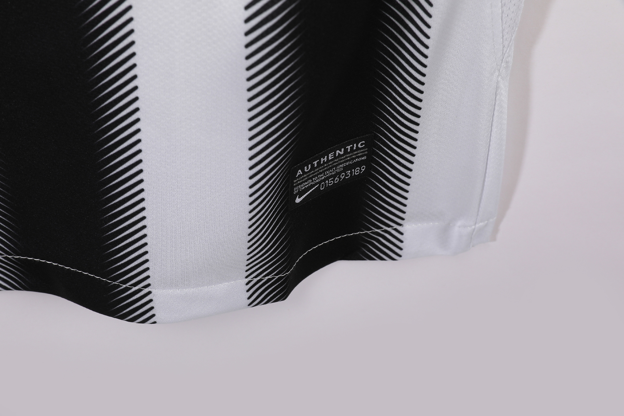 11-12 Juventus Home Retro Jersey/11-12尤文主场