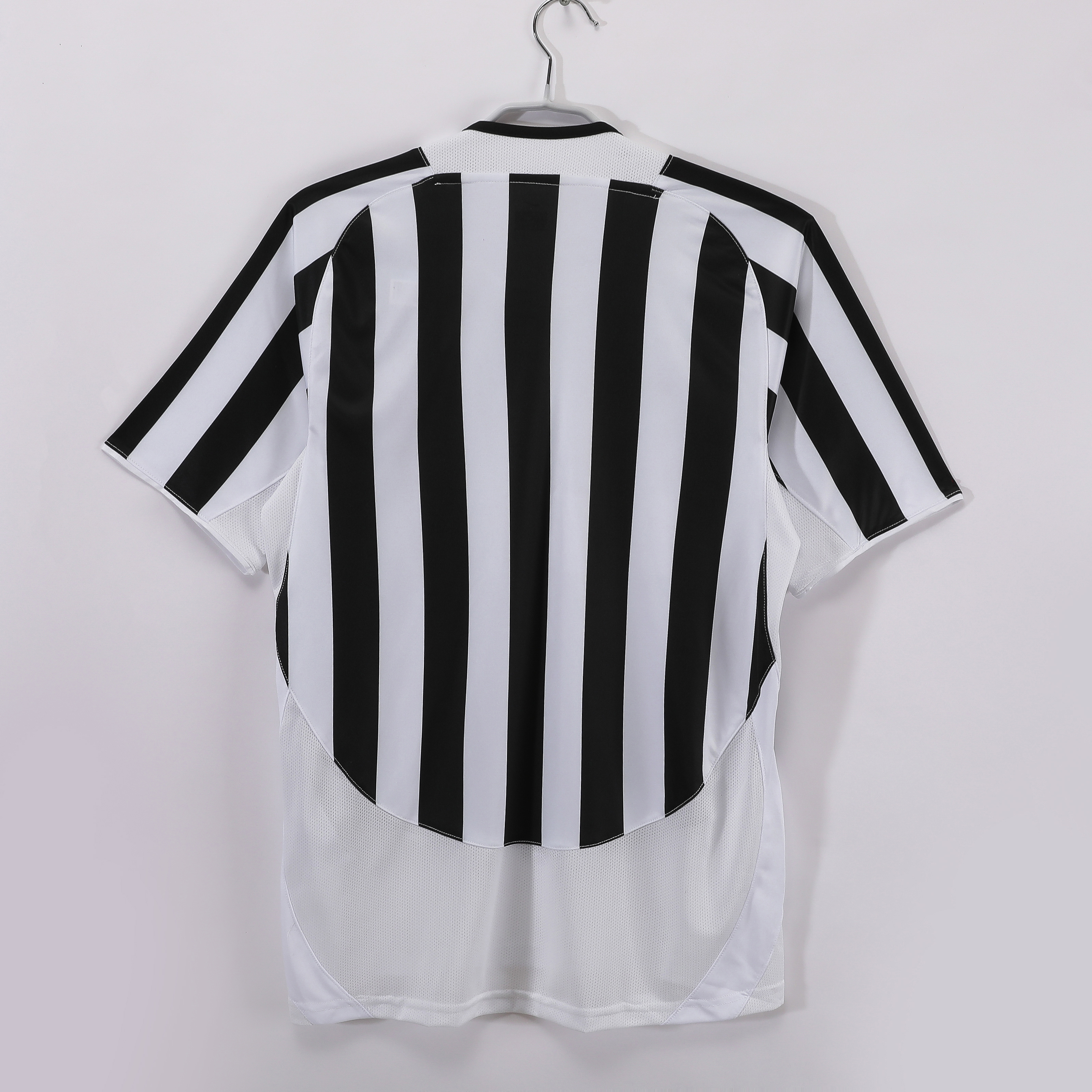 03-04 Juventus Home Retro Jersey/03-04尤文主场
