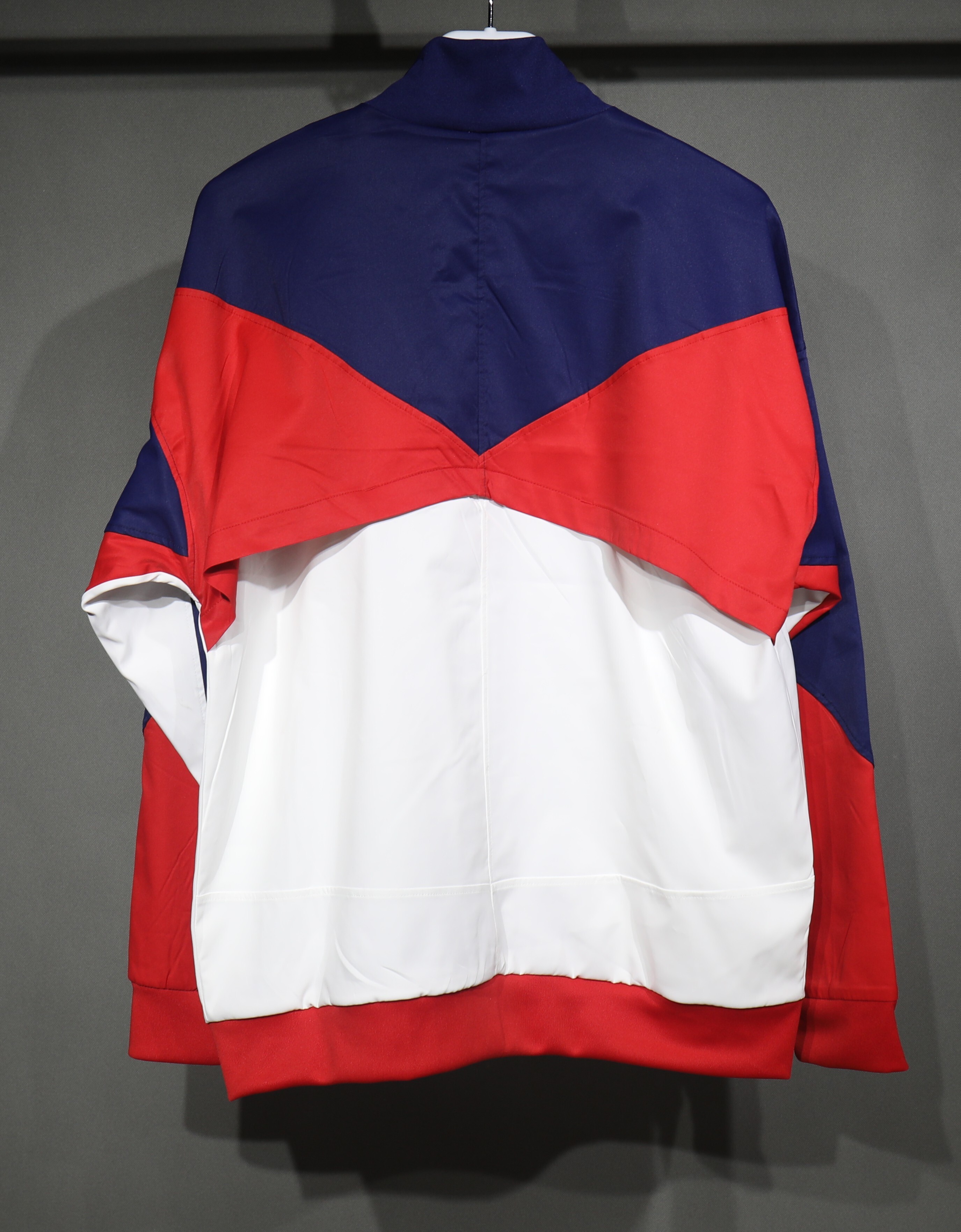 2025 PSG  Windbreaker S-XXL/2025PSG主场风衣
