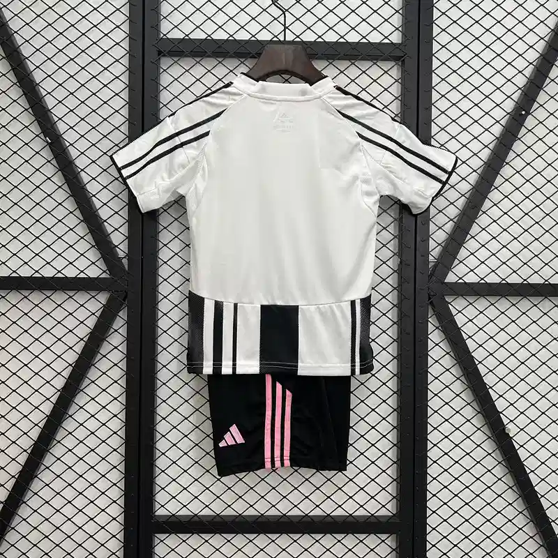 25-26 Juventus Home Kid Kit /25-26尤文主场童装