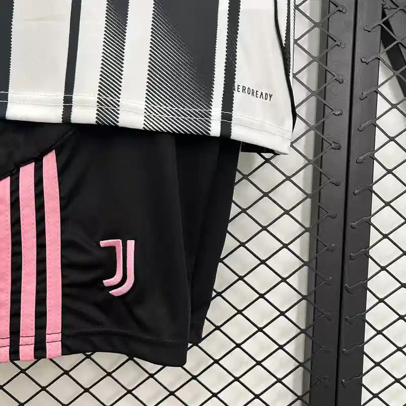 25-26 Juventus Home Kid Kit /25-26尤文主场童装