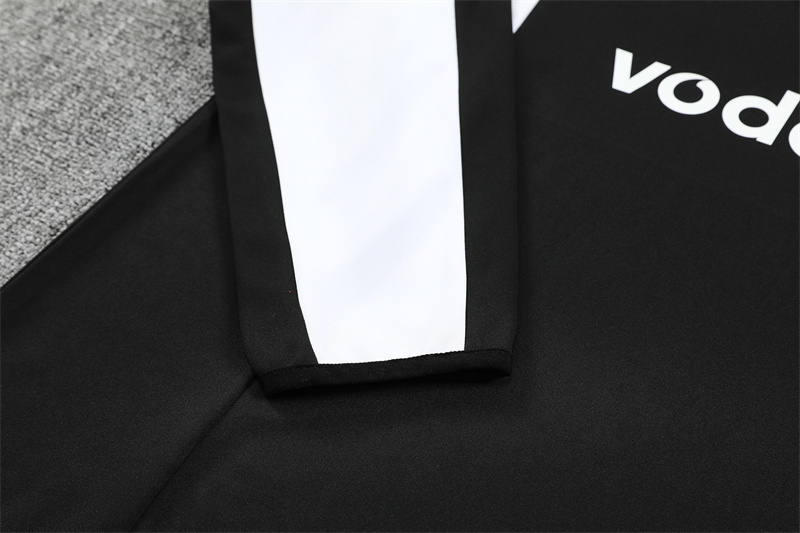 02-03 Manchester United Black Retro Training Suit Top/ 02-03曼联复古上衣
