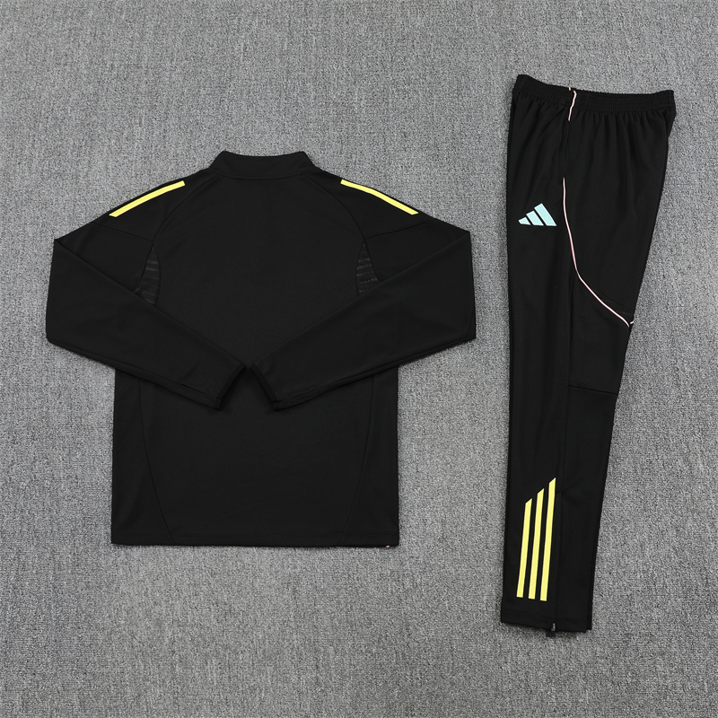 25-26 Juventus Black Training Suit/ 25-26尤文半拉训练服