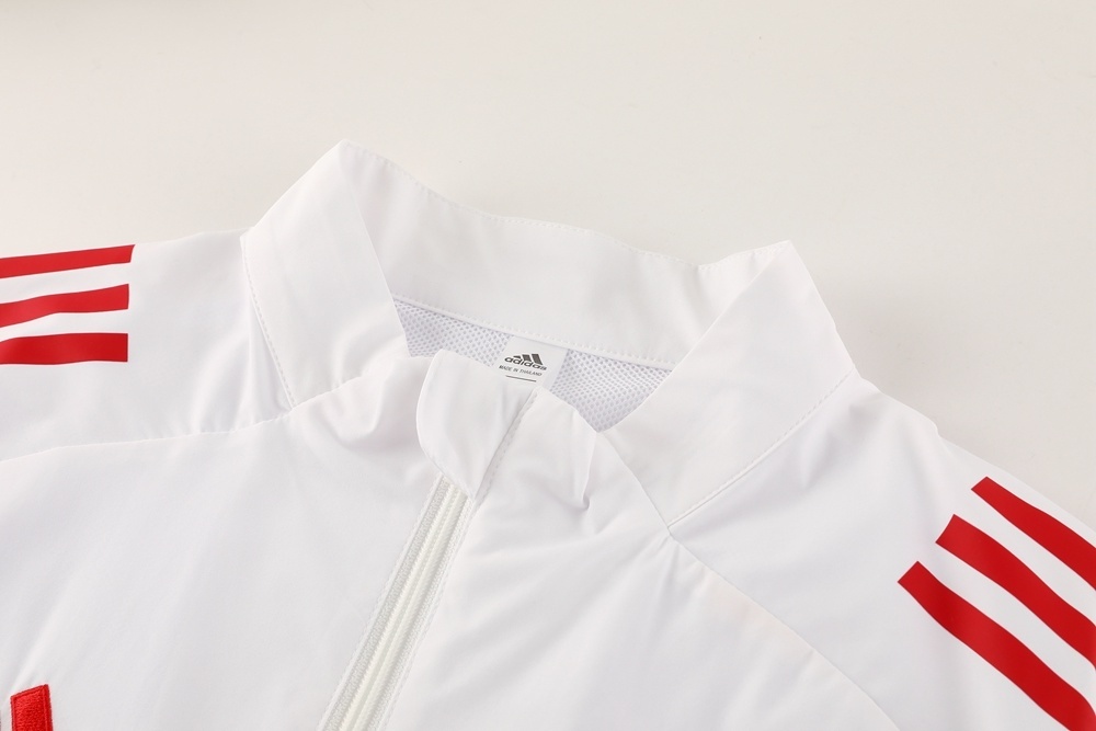 2025 Liverpool White Windbreaker/2025 利物浦白色风衣